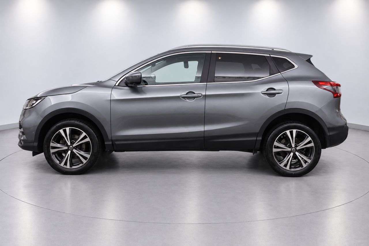 A 2020 NISSAN QASHQAI 1.3 DIG-T N-Connecta SUV 5dr Petrol Manual Euro 6 (s/s) (140 ps) A 2020 NISSAN QASHQAI 1.3 DIG-T N-Connecta SUV 5dr Petrol Manual Euro 6 (s/s) (140 ps)