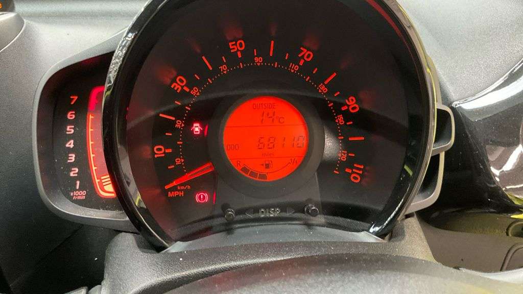 2016 TOYOTA AYGO 2016 TOYOTA AYGO
