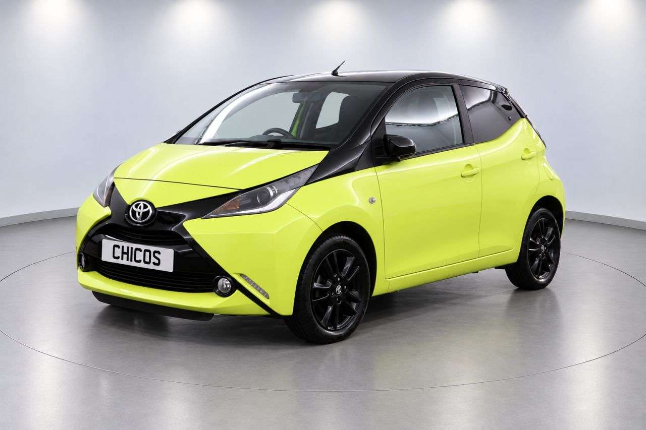 A 2016 TOYOTA AYGO 1.0 VVT-i x-cite 3 Yellow Bi-Tone Hatchback 5dr Petrol Manual Euro 6 (68 ps A 2016 TOYOTA AYGO 1.0 VVT-i x-cite 3 Yellow Bi-Tone Hatchback 5dr Petrol Manual Euro 6 (68 ps