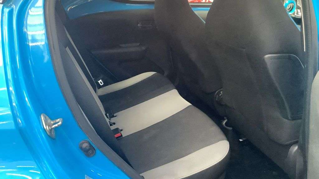 2015 TOYOTA AYGO 2015 TOYOTA AYGO