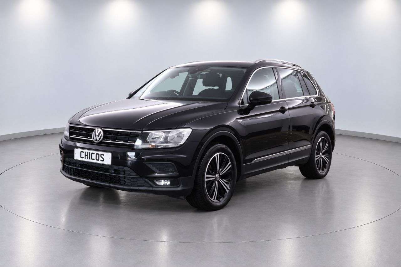 A 2019 VOLKSWAGEN TIGUAN 1.5 TSI EVO SE Navigation SUV 5dr Petrol Manual Euro 6 (s/s) (130 ps) A 2019 VOLKSWAGEN TIGUAN 1.5 TSI EVO SE Navigation SUV 5dr Petrol Manual Euro 6 (s/s) (130 ps)