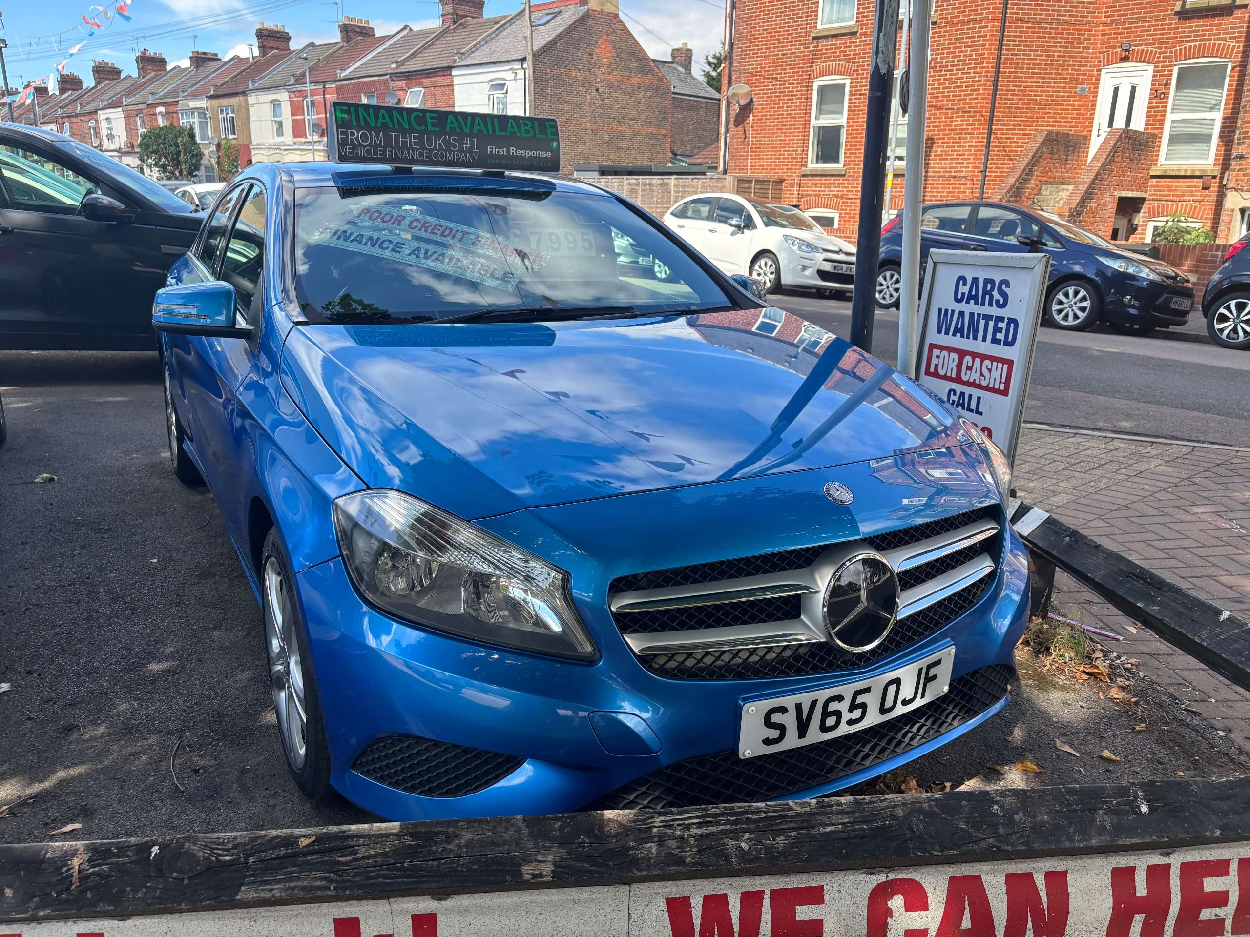 A 2015 MERCEDES-BENZ A CLASS A180 CDI Sport Edition 5dr A 2015 MERCEDES-BENZ A CLASS A180 CDI Sport Edition 5dr