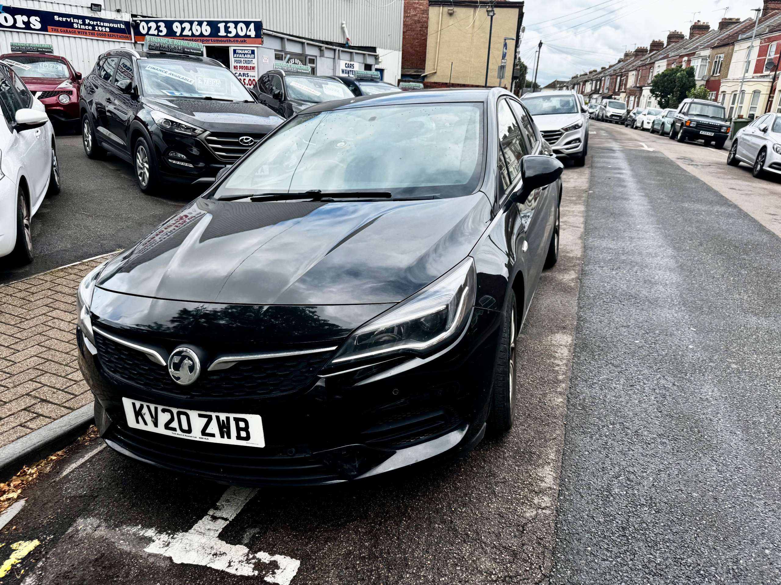 A 2020 VAUXHALL ASTRA 1.2 Turbo Business Edition Nav Hatchback 5dr Petrol Manual Euro 6 (s/s) (130 ps) A 2020 VAUXHALL ASTRA 1.2 Turbo Business Edition Nav Hatchback 5dr Petrol Manual Euro 6 (s/s) (130 ps)