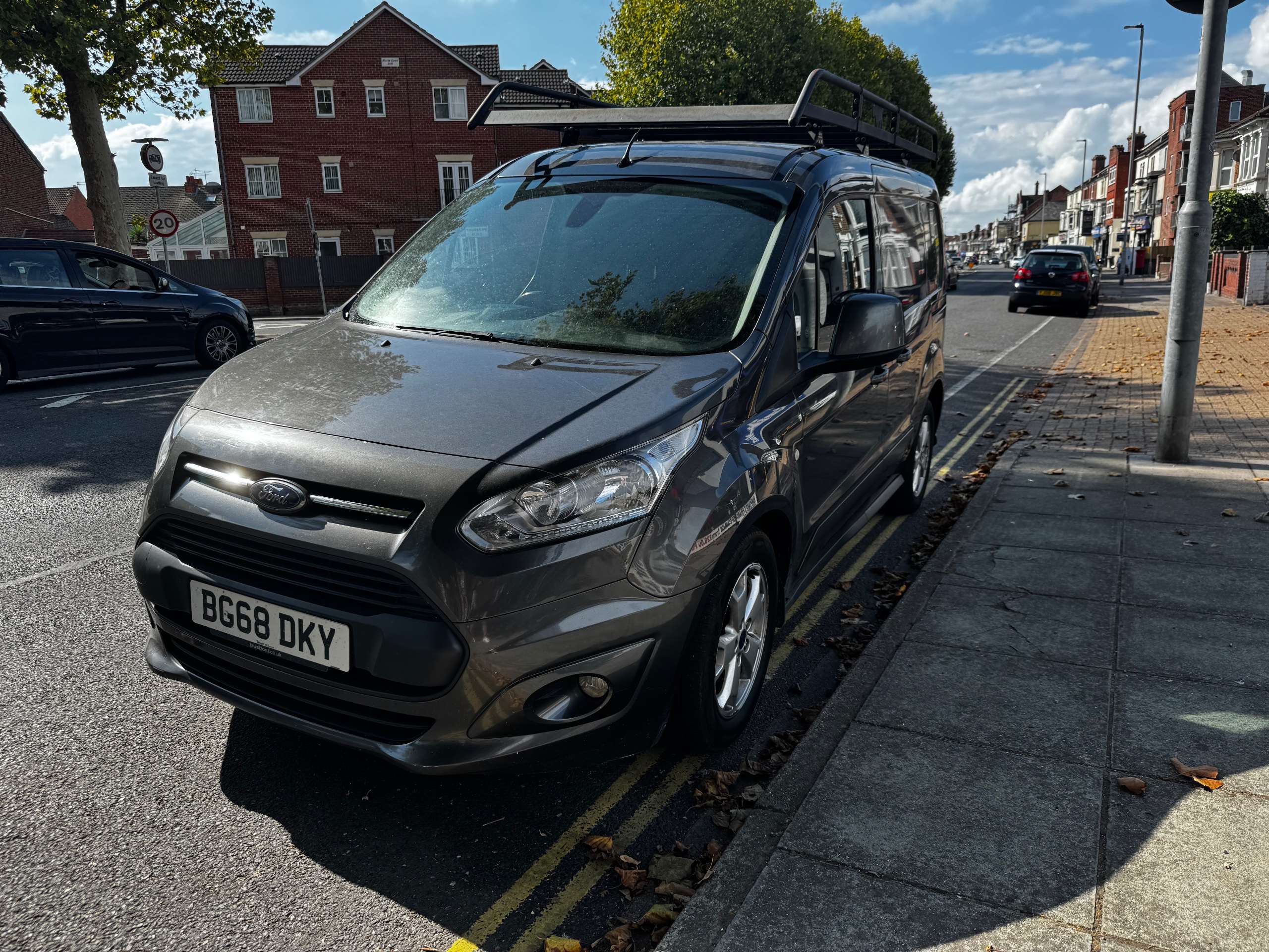 A 2018 FORD TRANSIT CONNECT 1.5 TDCi 200 Limited Panel Van 5dr Diesel Manual L1 H1 (119 g/km, 118 bhp) A 2018 FORD TRANSIT CONNECT 1.5 TDCi 200 Limited Panel Van 5dr Diesel Manual L1 H1 (119 g/km, 118 bhp)