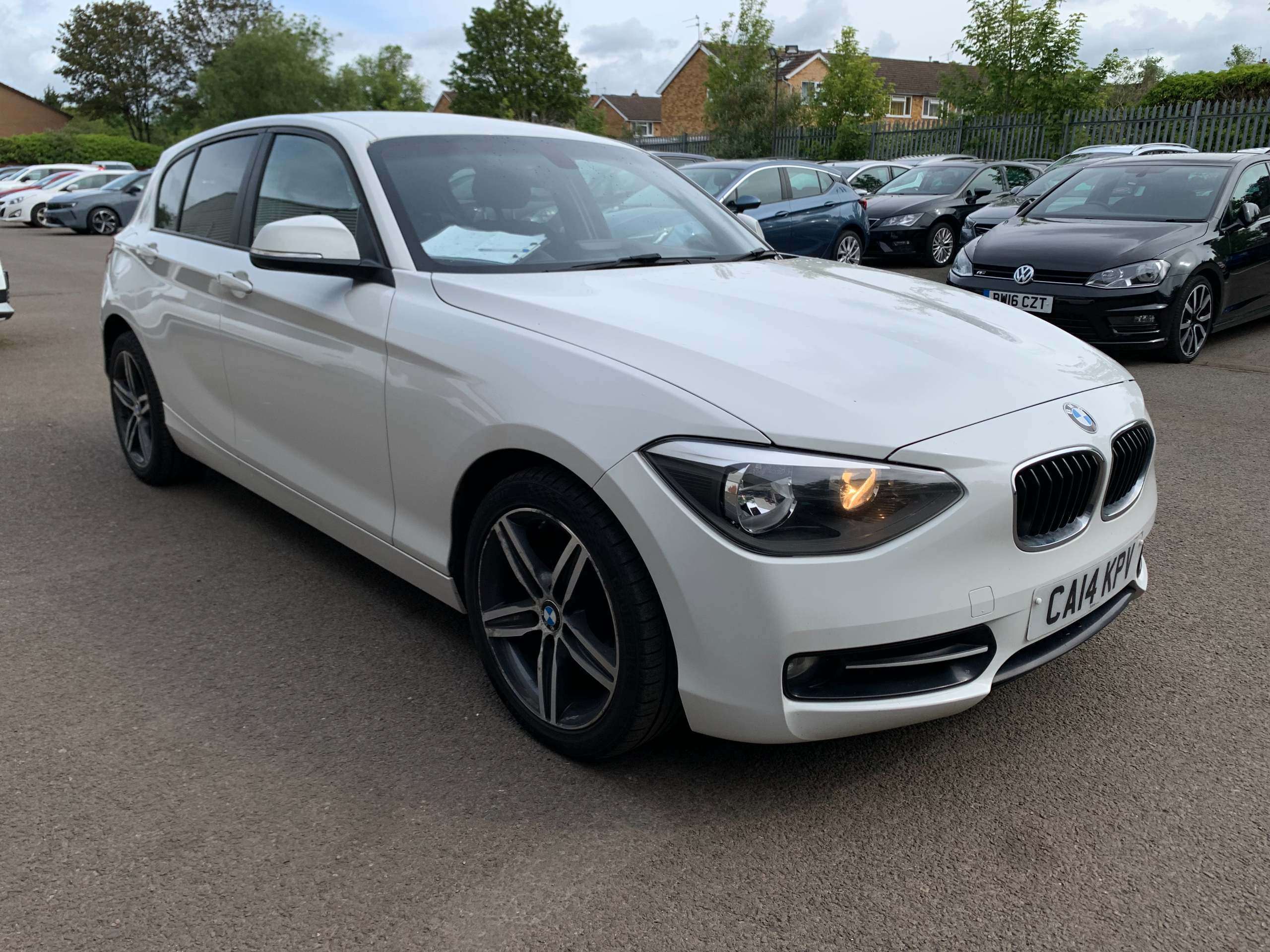 A 2014 BMW 1 SERIES 1.6 116i Sport Hatchback 5dr Petrol Manual Euro 6 (s/s) (136 ps) A 2014 BMW 1 SERIES 1.6 116i Sport Hatchback 5dr Petrol Manual Euro 6 (s/s) (136 ps)