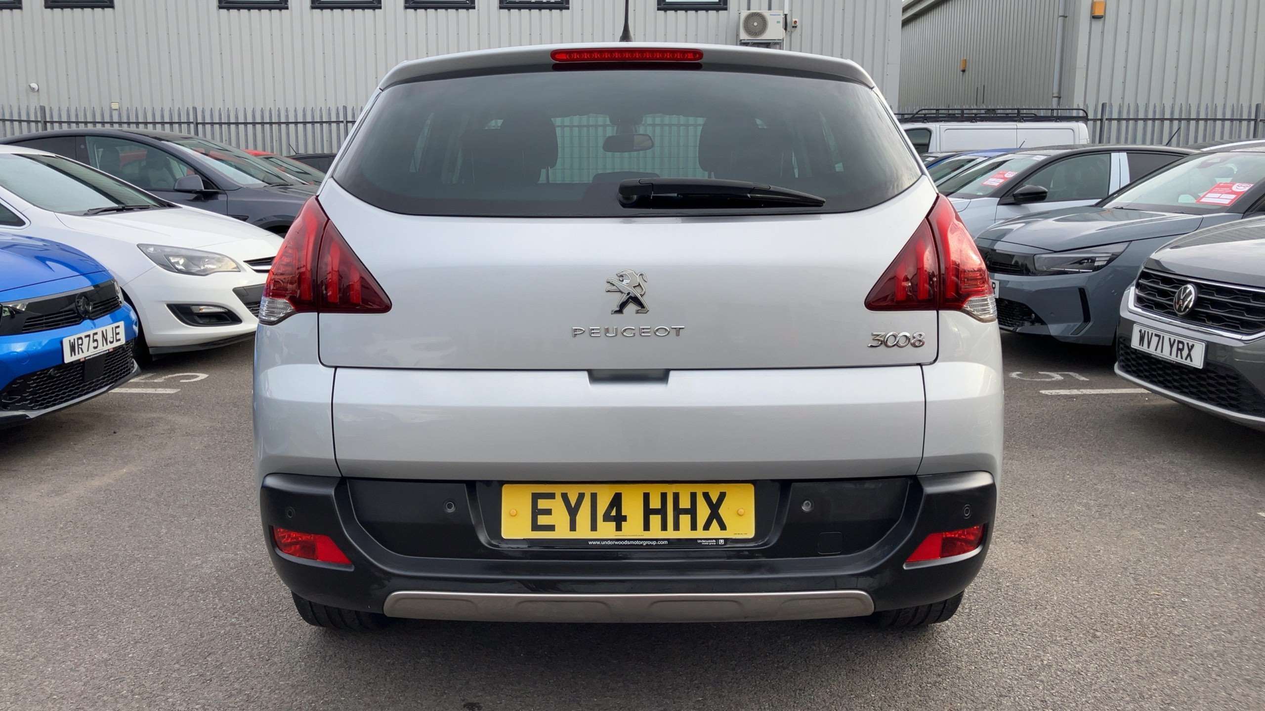 2014 PEUGEOT 3008 2014 PEUGEOT 3008