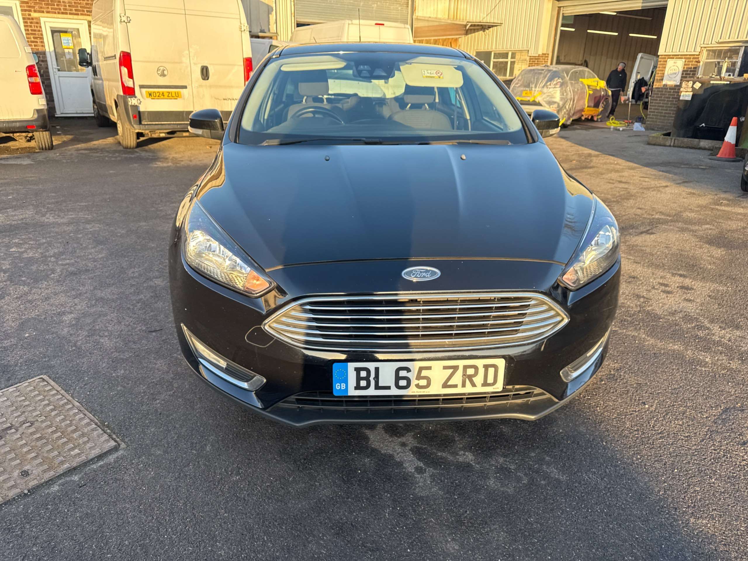 A 2015 FORD FOCUS 1.0T EcoBoost Titanium Hatchback 5dr Petrol Manual Euro 6 (s/s) (125 ps) A 2015 FORD FOCUS 1.0T EcoBoost Titanium Hatchback 5dr Petrol Manual Euro 6 (s/s) (125 ps)