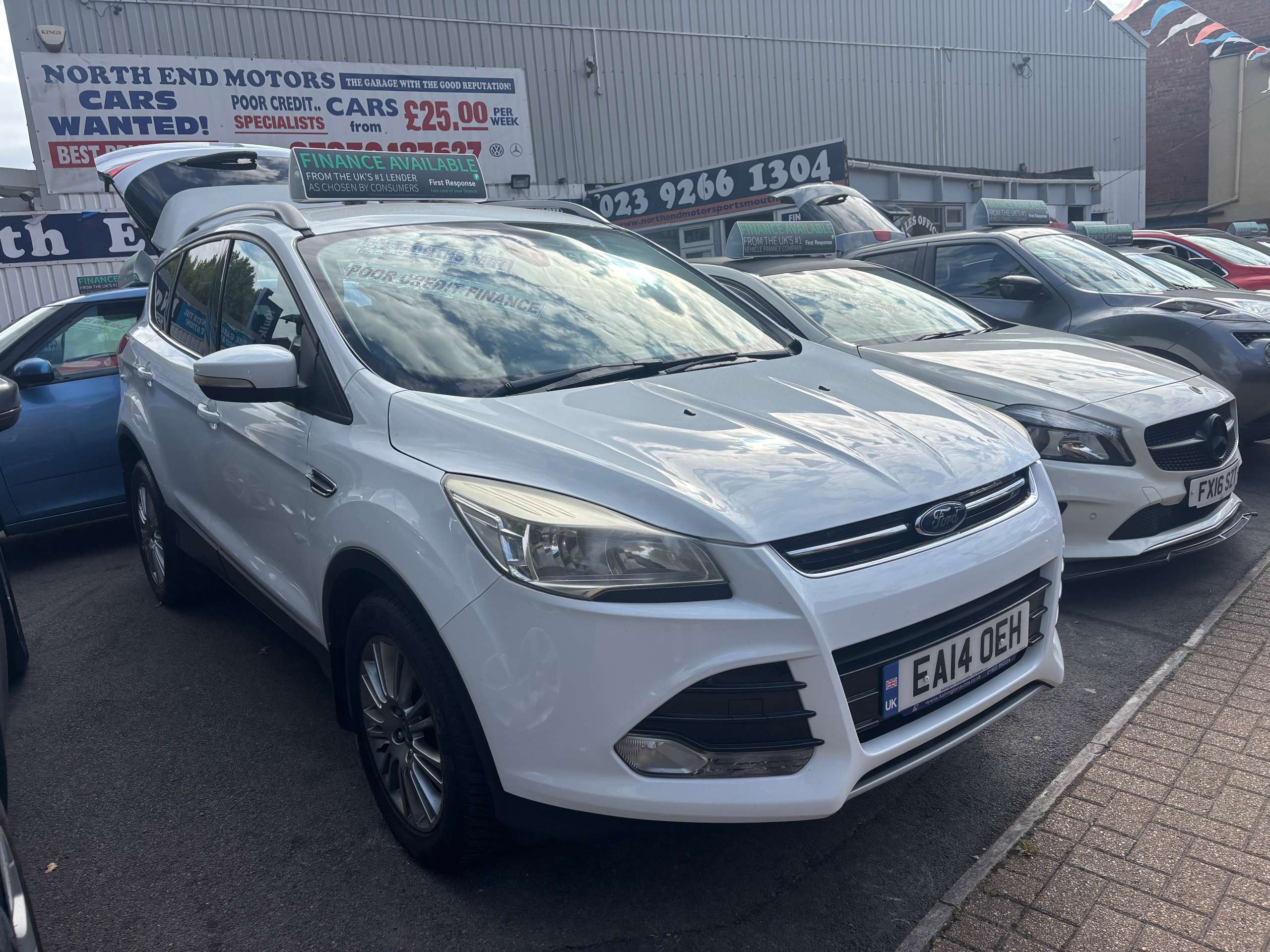 A 2014 FORD KUGA 2.0 TDCi Titanium 5dr 2WD A 2014 FORD KUGA 2.0 TDCi Titanium 5dr 2WD