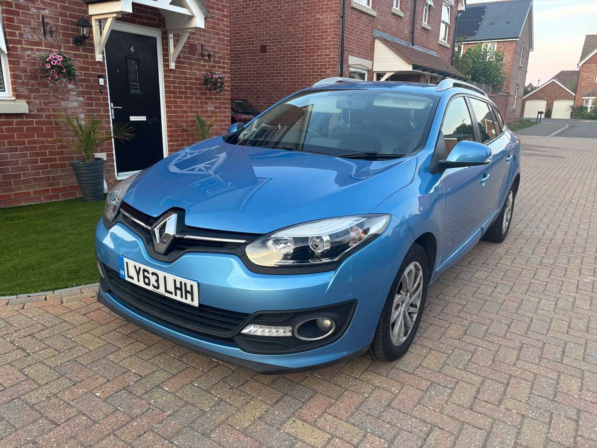 Check out this Renault Megane 2014 Diesel Manual