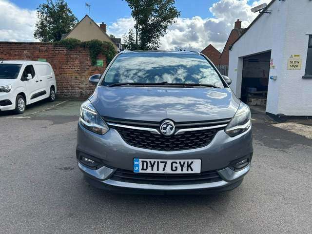 A 2017 VAUXHALL ZAFIRA TOURER 1.4i Turbo SRi MPV 5dr Petrol Manual Euro 6 (140 ps) A 2017 VAUXHALL ZAFIRA TOURER 1.4i Turbo SRi MPV 5dr Petrol Manual Euro 6 (140 ps)
