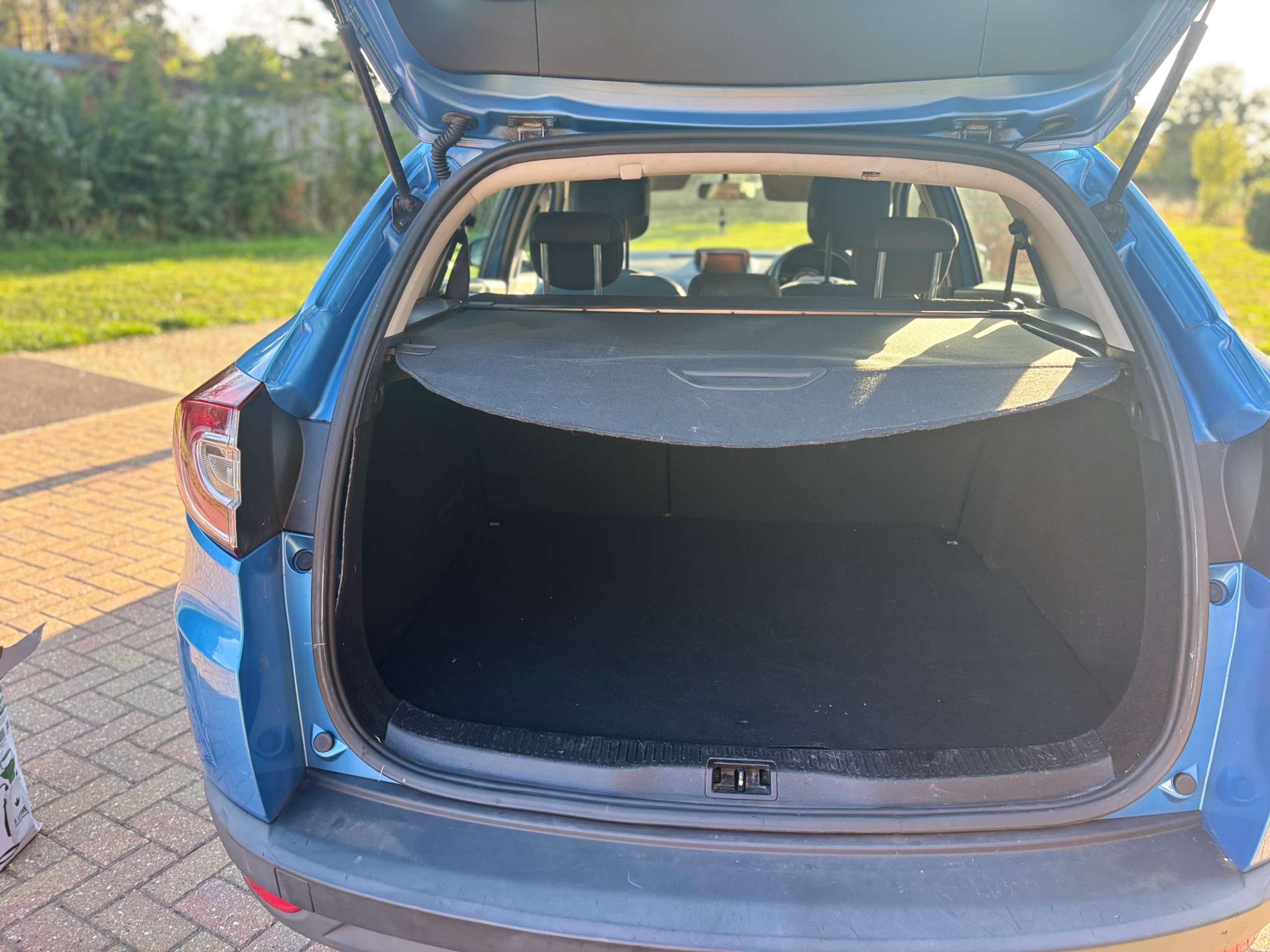 2014 RENAULT MEGANE 2014 RENAULT MEGANE