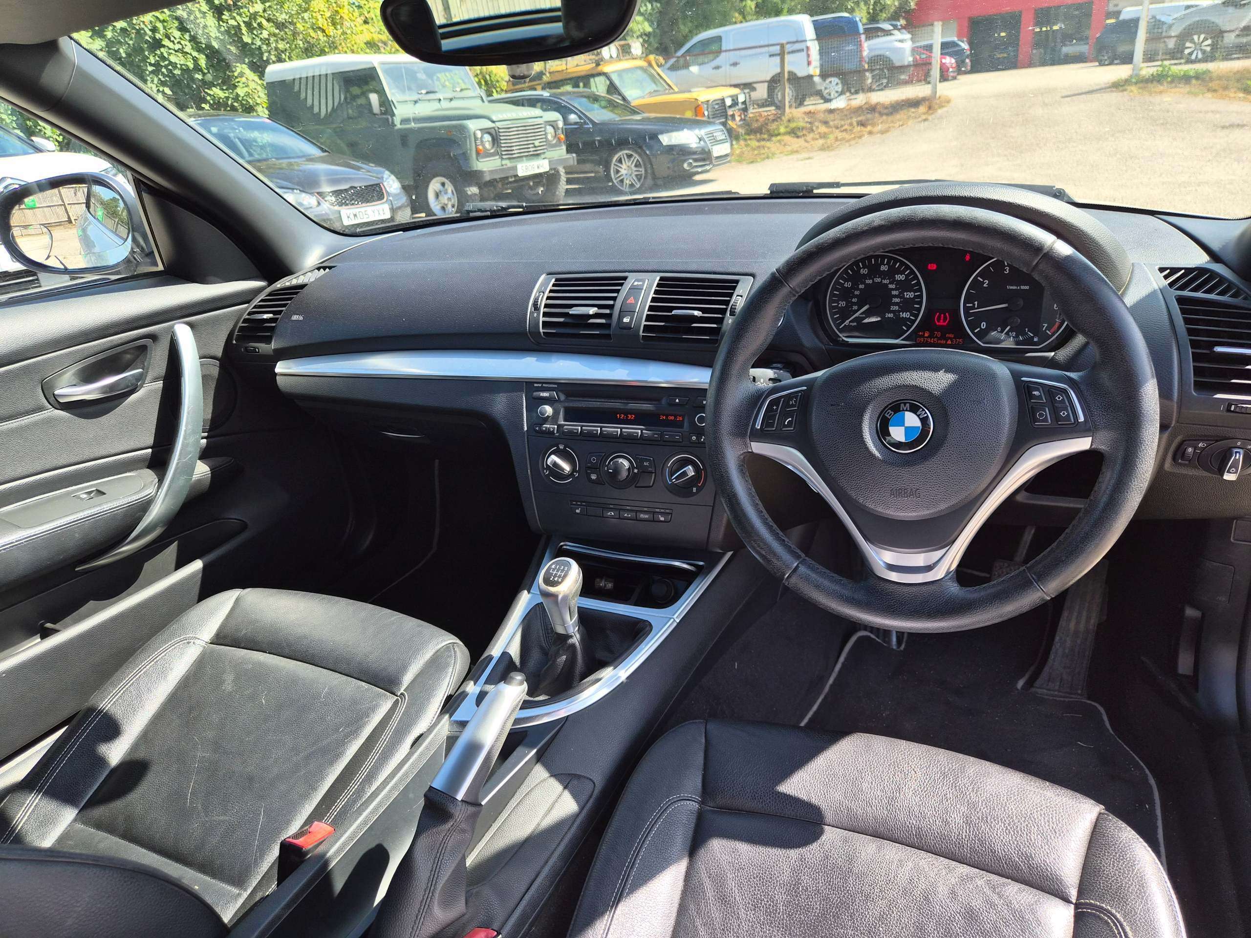 2012 BMW 1 SERIES 2012 BMW 1 SERIES