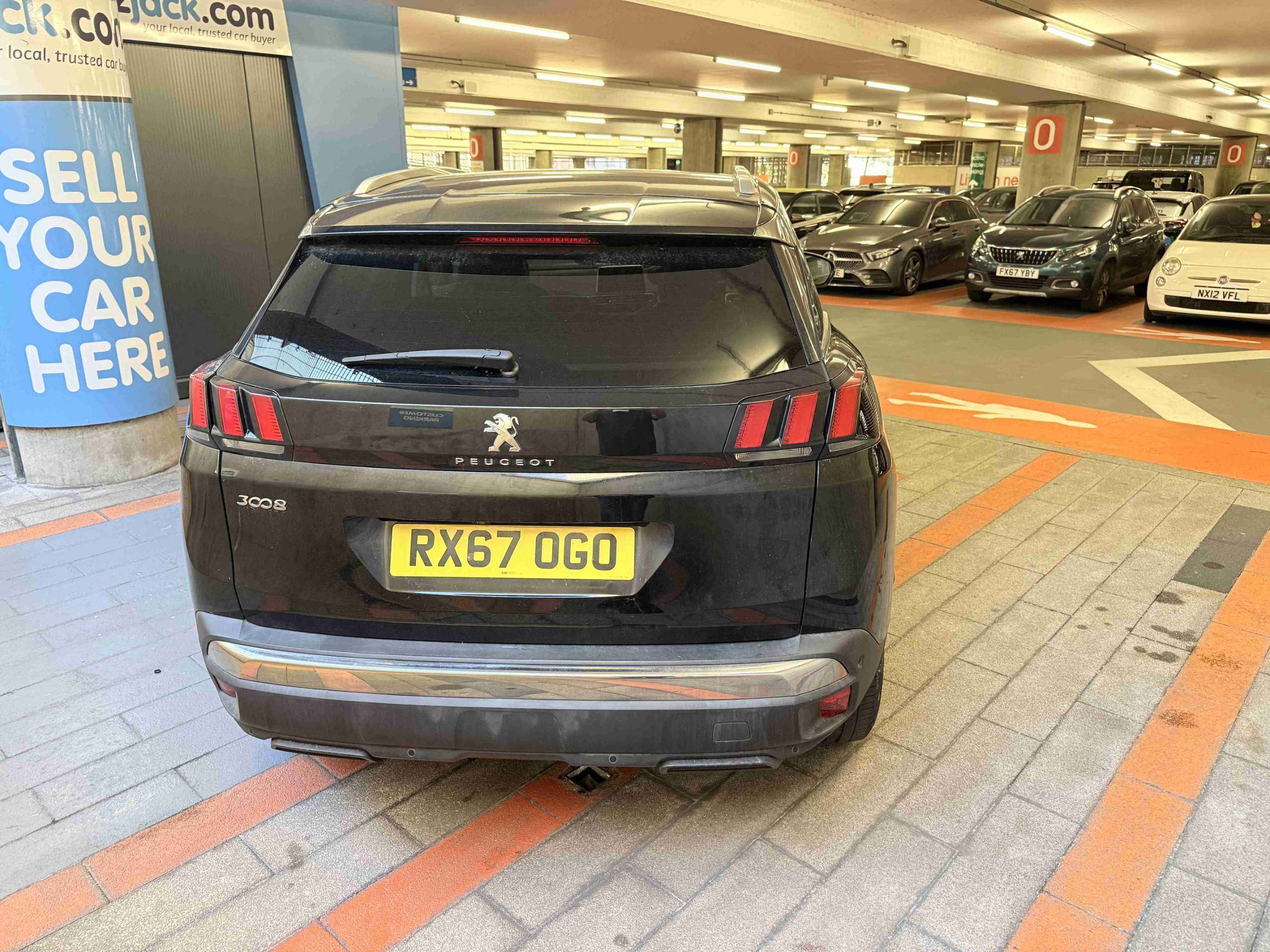 A 2017 PEUGEOT 3008 1.6 BlueHDi Allure SUV 5dr Diesel Manual Euro 6 (s/s) (120 ps) A 2017 PEUGEOT 3008 1.6 BlueHDi Allure SUV 5dr Diesel Manual Euro 6 (s/s) (120 ps)