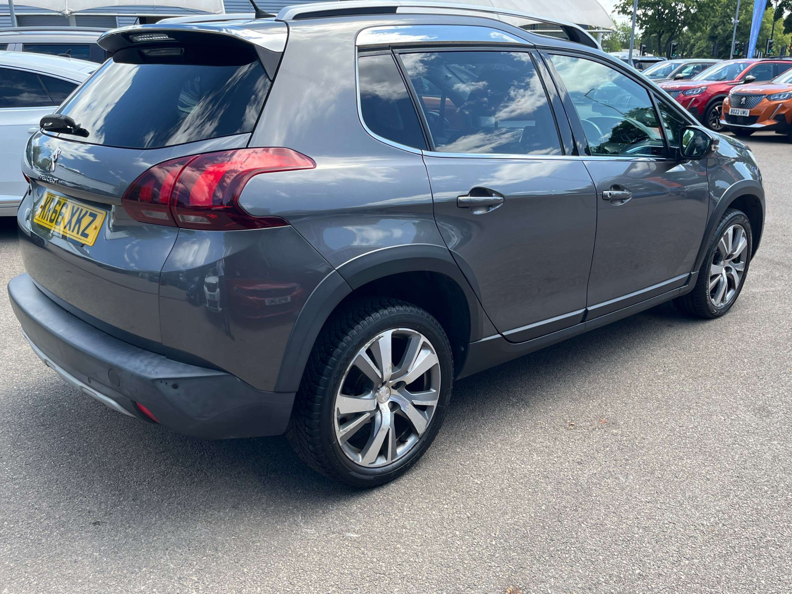 2017 PEUGEOT 2008 2017 PEUGEOT 2008