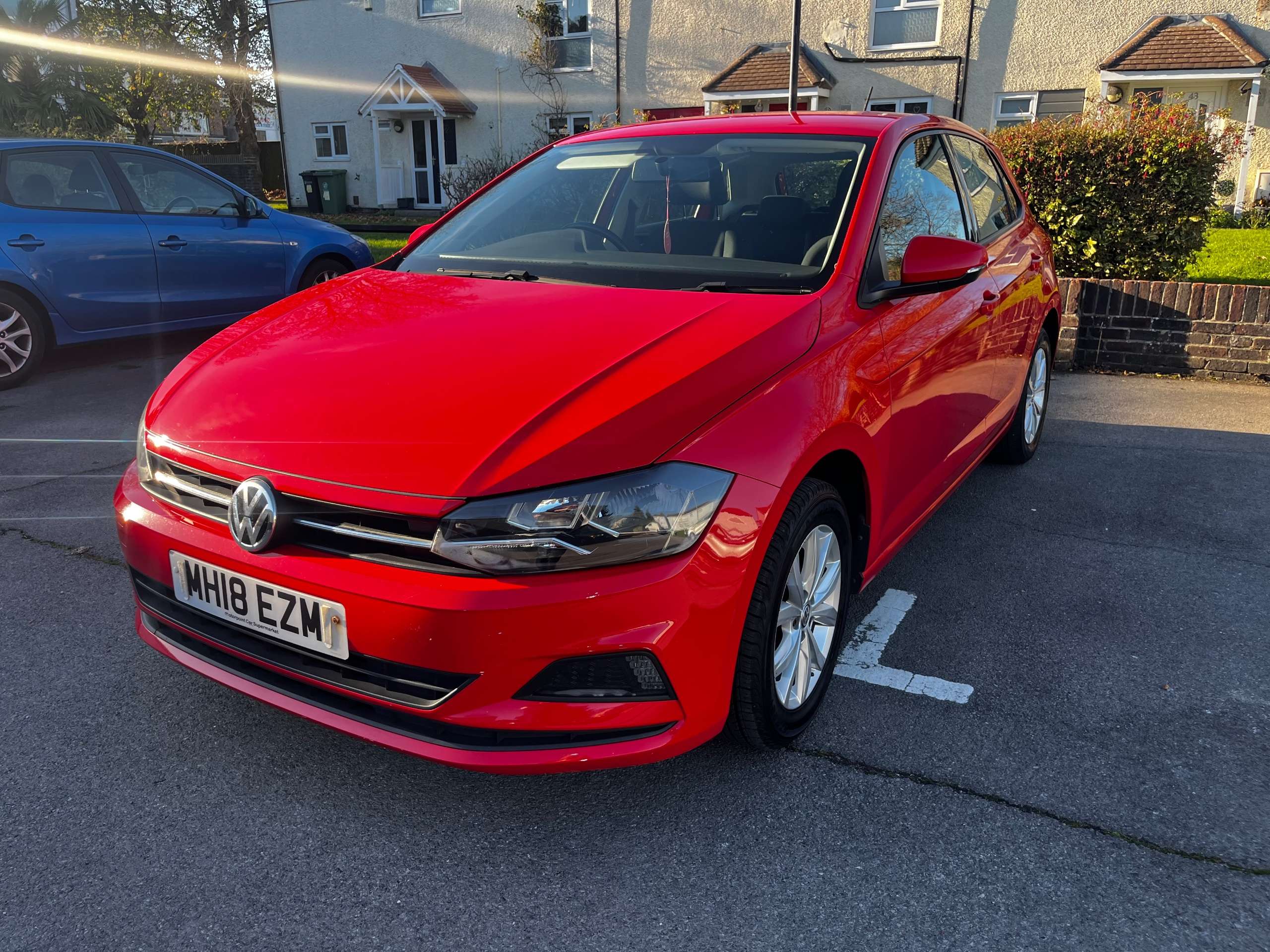 A 2018 VOLKSWAGEN POLO 1.0 SE Hatchback 5dr Petrol Manual Euro 6 (s/s) (75 ps) A 2018 VOLKSWAGEN POLO 1.0 SE Hatchback 5dr Petrol Manual Euro 6 (s/s) (75 ps)