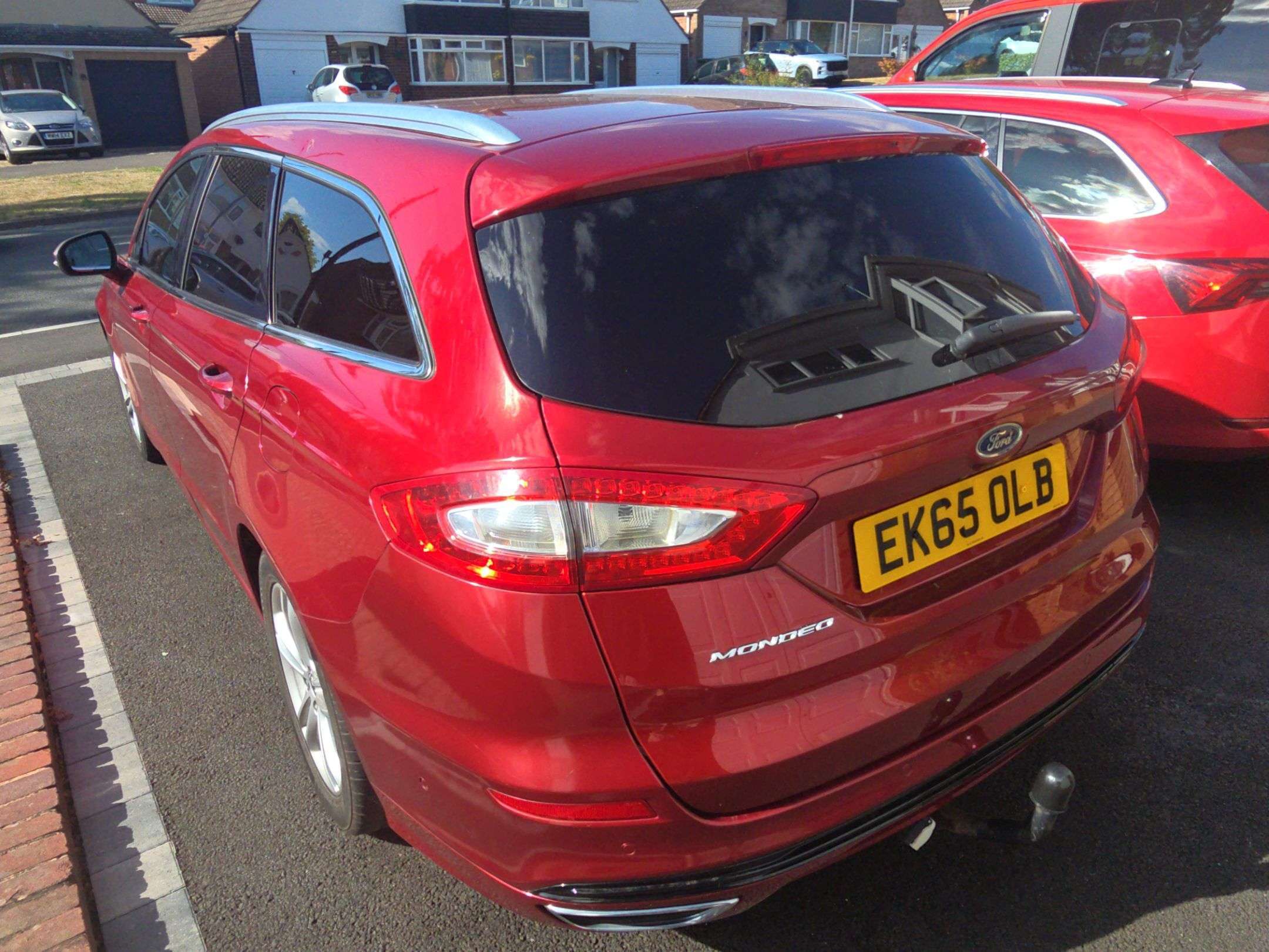A 2015 FORD MONDEO 2.0 TDCi Titanium Estate 5dr Diesel Manual Euro 6 (s/s) (180 ps) A 2015 FORD MONDEO 2.0 TDCi Titanium Estate 5dr Diesel Manual Euro 6 (s/s) (180 ps)
