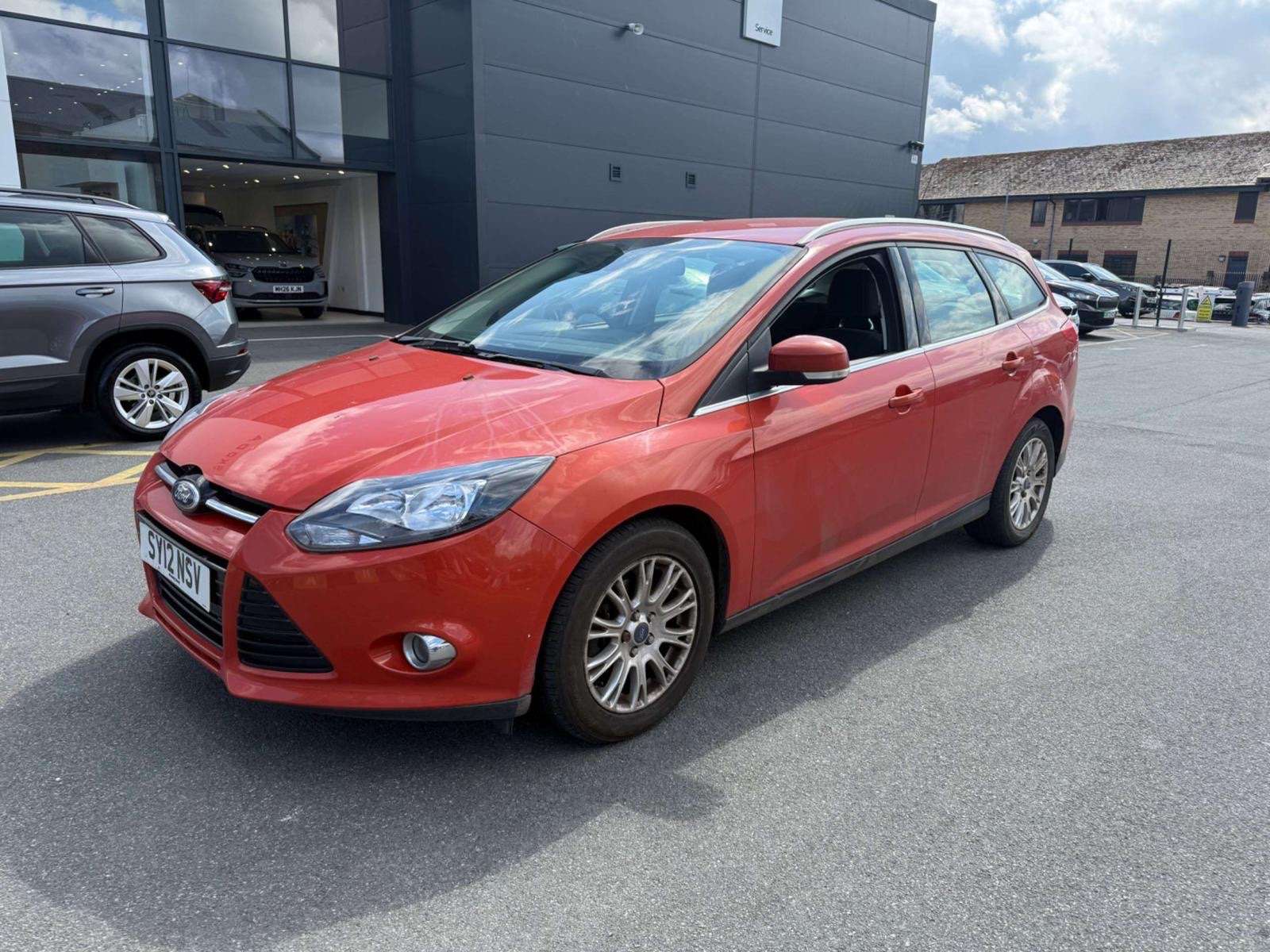 A 2012 FORD FOCUS 1.6 Titanium Estate 5dr Petrol Powershift Euro 5 (125 ps) A 2012 FORD FOCUS 1.6 Titanium Estate 5dr Petrol Powershift Euro 5 (125 ps)