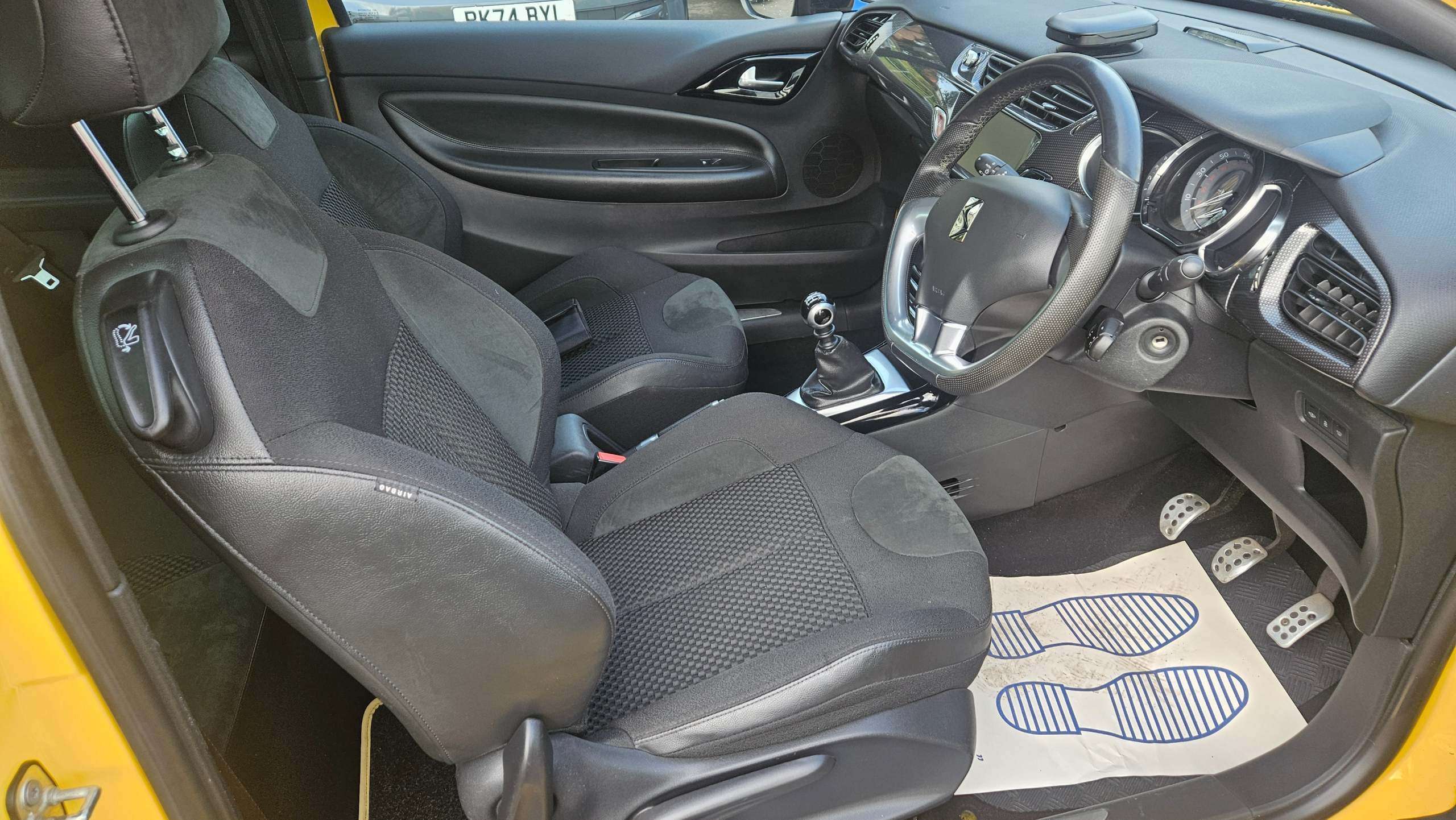 2017 DS DS 3 CABRIO 2017 DS DS 3 CABRIO