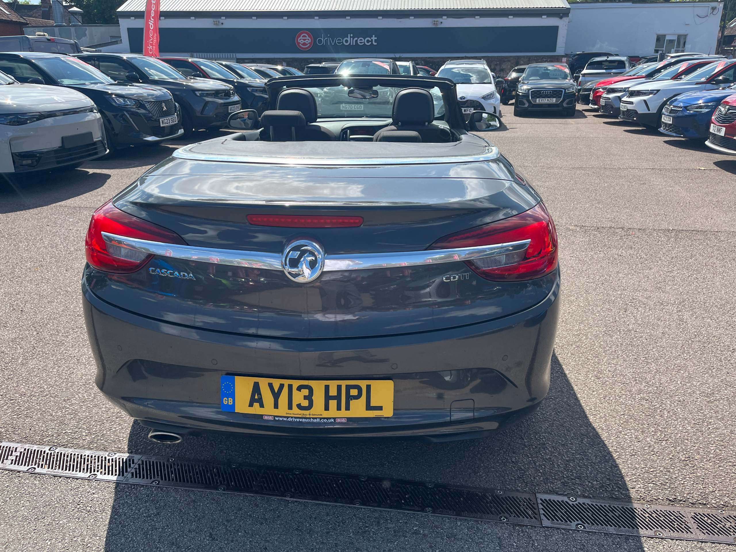 A 2013 VAUXHALL CASCADA 2.0 CDTi SE Convertible 2dr Diesel Manual Euro 5 (s/s) (165 ps) A 2013 VAUXHALL CASCADA 2.0 CDTi SE Convertible 2dr Diesel Manual Euro 5 (s/s) (165 ps)