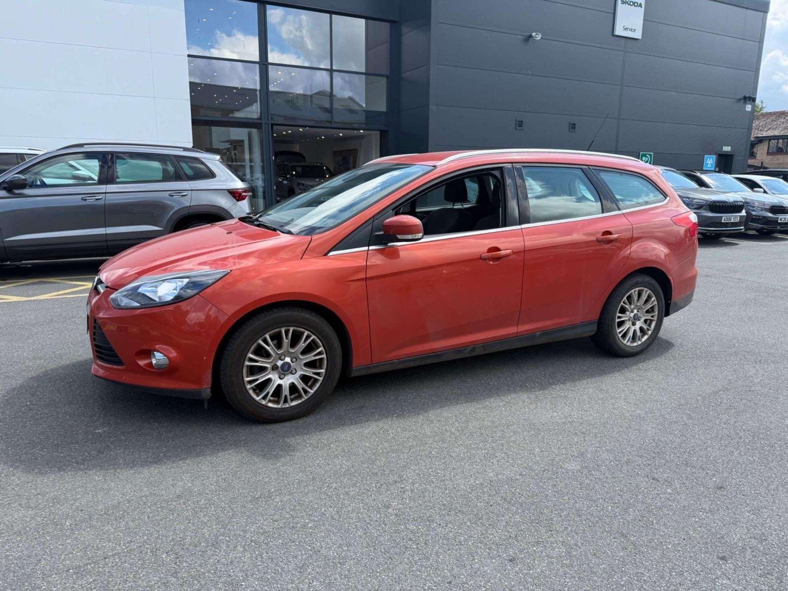 A 2012 FORD FOCUS 1.6 Titanium Estate 5dr Petrol Powershift Euro 5 (125 ps) A 2012 FORD FOCUS 1.6 Titanium Estate 5dr Petrol Powershift Euro 5 (125 ps)