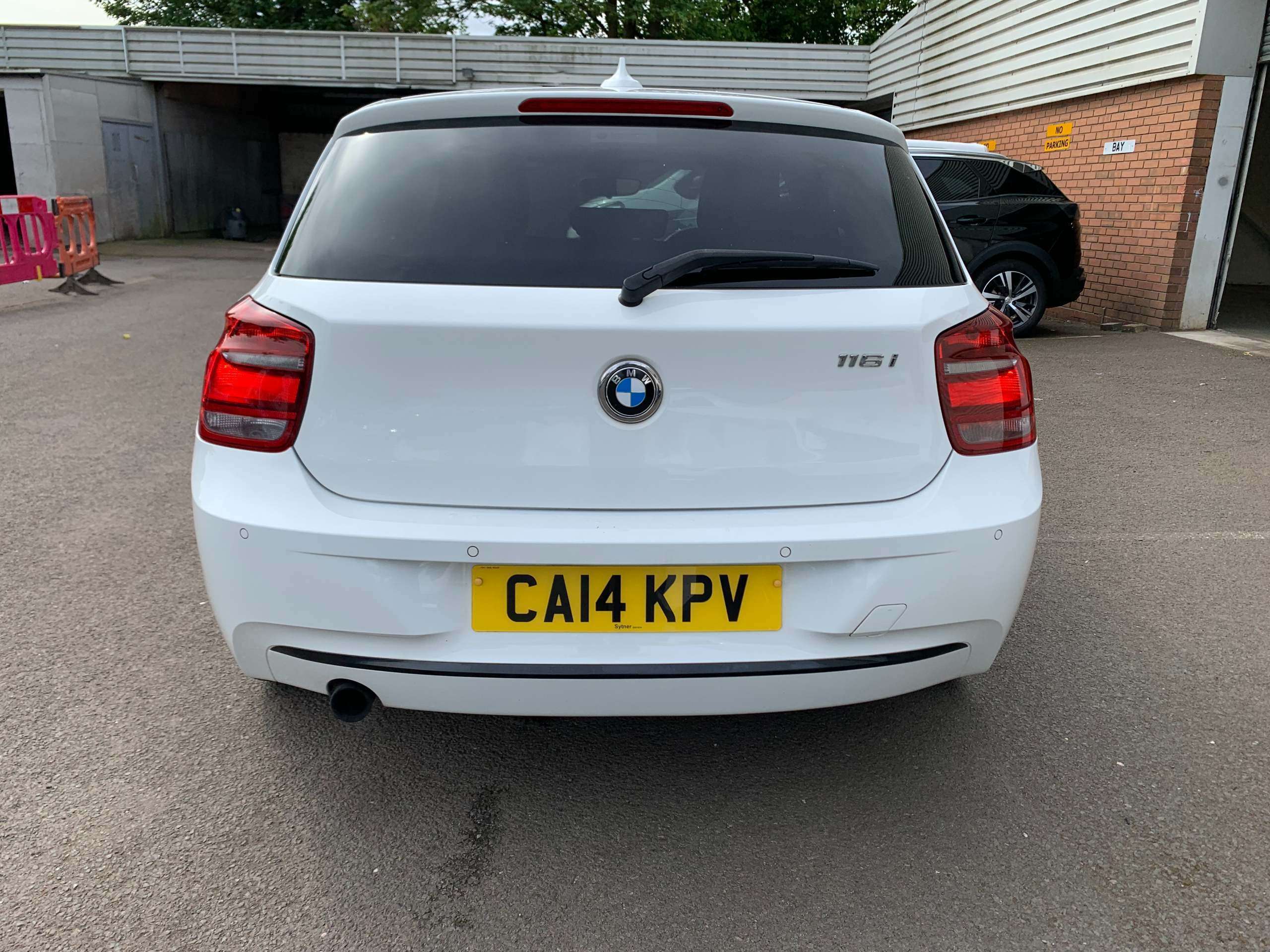 A 2014 BMW 1 SERIES 1.6 116i Sport Hatchback 5dr Petrol Manual Euro 6 (s/s) (136 ps) A 2014 BMW 1 SERIES 1.6 116i Sport Hatchback 5dr Petrol Manual Euro 6 (s/s) (136 ps)