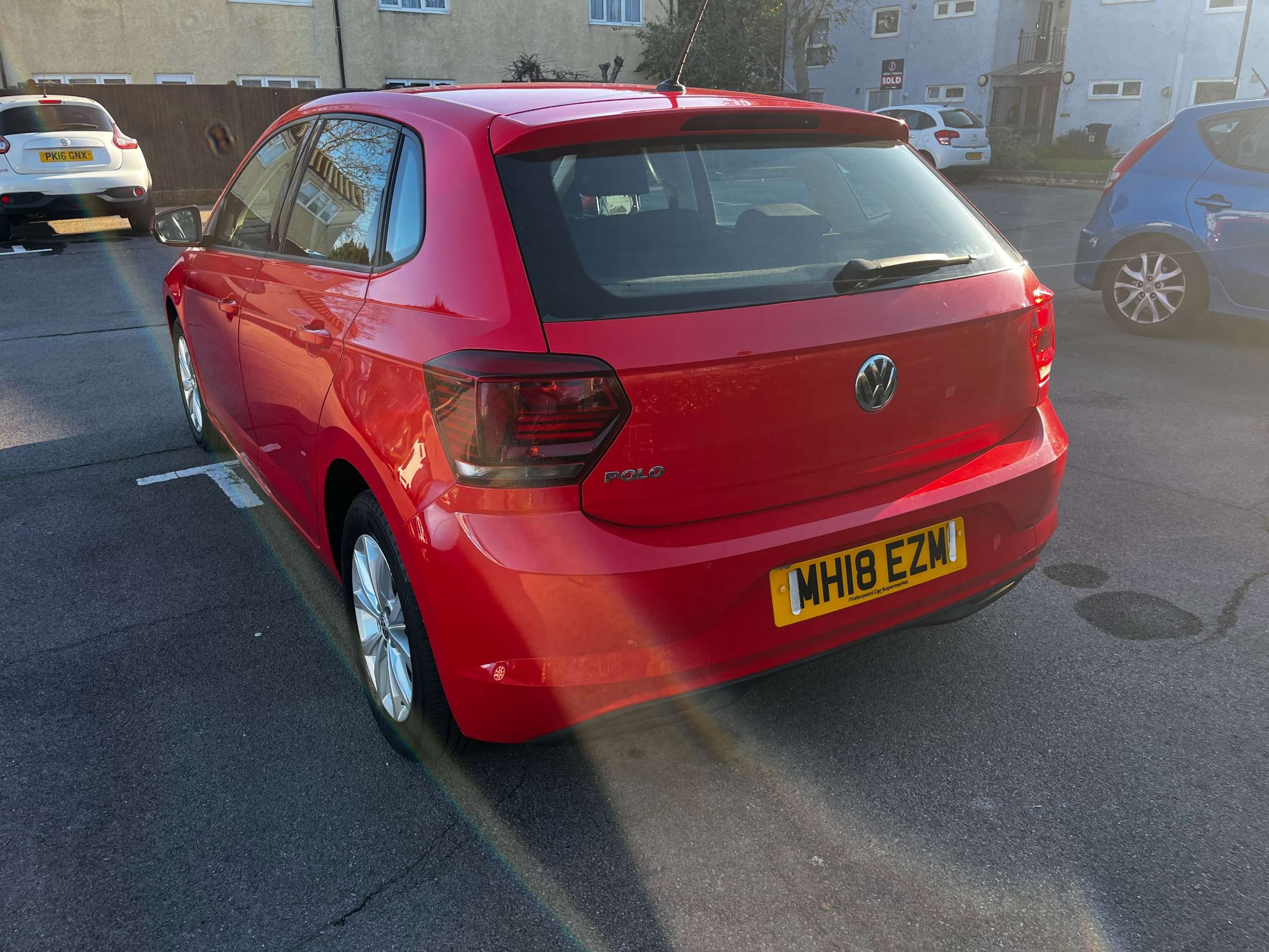 A 2018 VOLKSWAGEN POLO 1.0 SE Hatchback 5dr Petrol Manual Euro 6 (s/s) (75 ps) A 2018 VOLKSWAGEN POLO 1.0 SE Hatchback 5dr Petrol Manual Euro 6 (s/s) (75 ps)