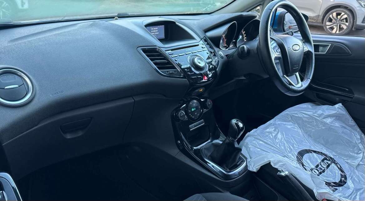 2015 FORD FIESTA 2015 FORD FIESTA