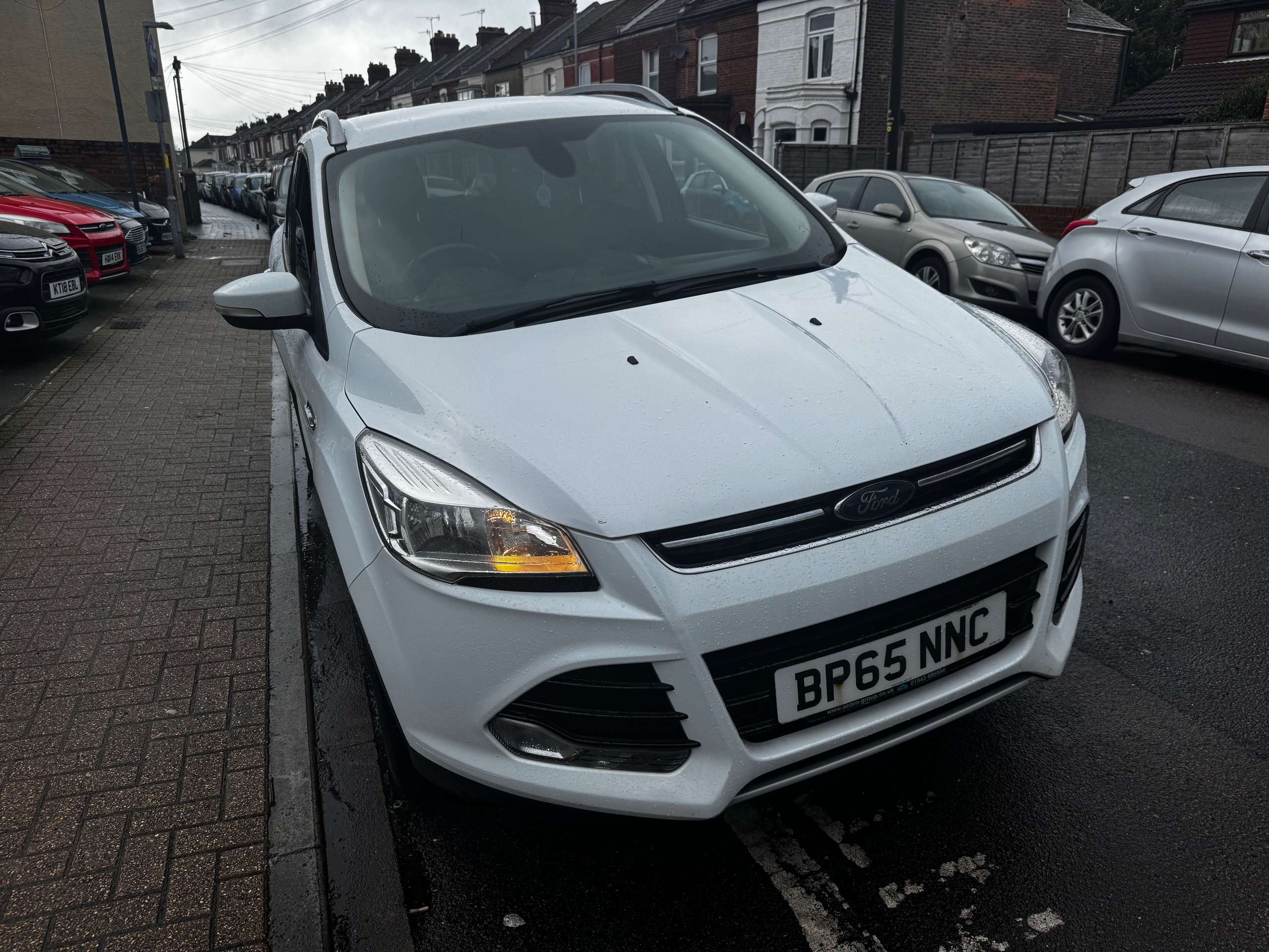 A 2015 FORD KUGA 2.0 TDCi Titanium SUV 5dr Diesel Manual 2WD Euro 6 (s/s) (150 ps) A 2015 FORD KUGA 2.0 TDCi Titanium SUV 5dr Diesel Manual 2WD Euro 6 (s/s) (150 ps)