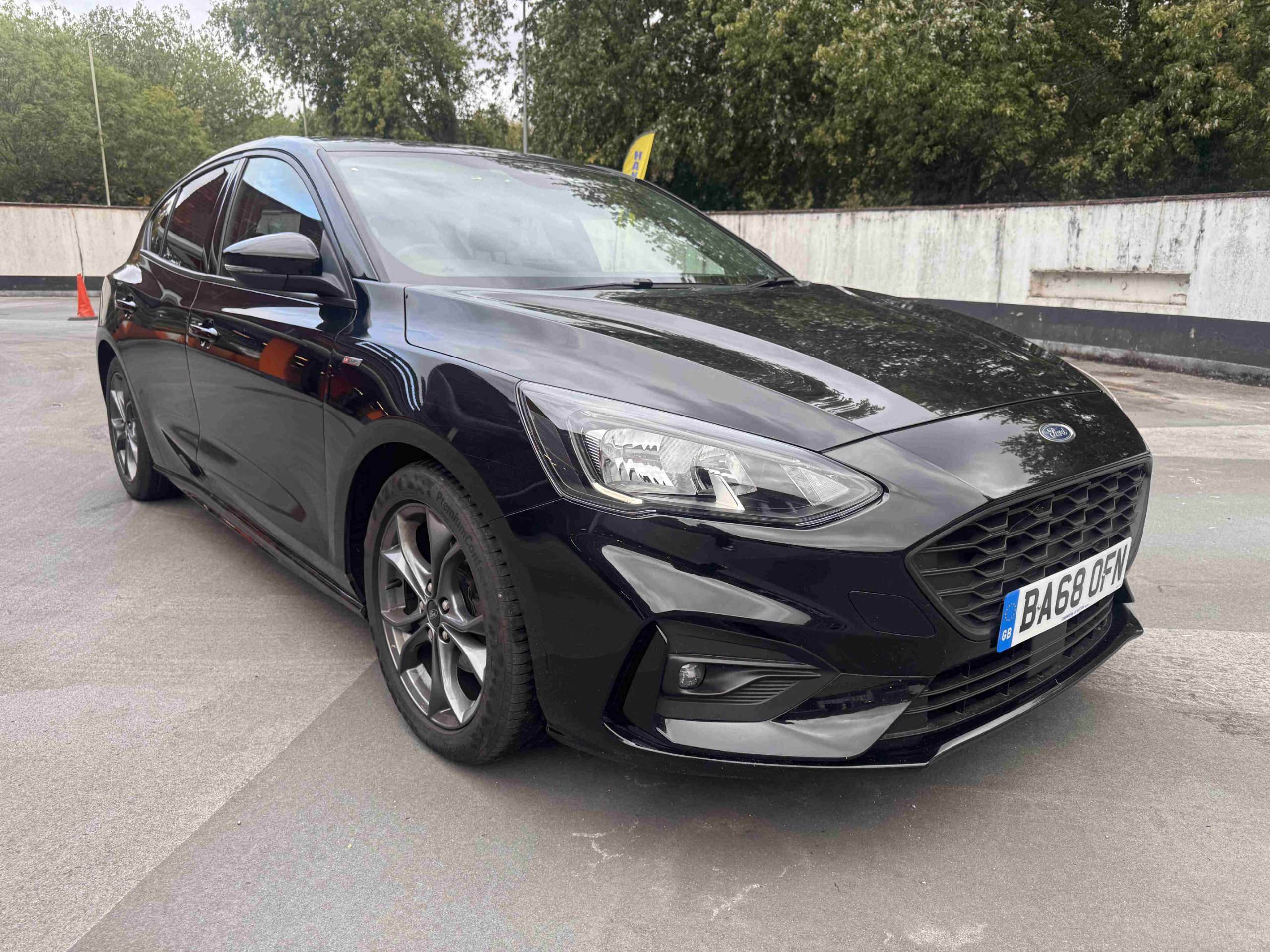 A 2019 FORD FOCUS 1.0T EcoBoost ST-Line Hatchback 5dr Petrol Manual Euro 6 (s/s) (125 ps) A 2019 FORD FOCUS 1.0T EcoBoost ST-Line Hatchback 5dr Petrol Manual Euro 6 (s/s) (125 ps)