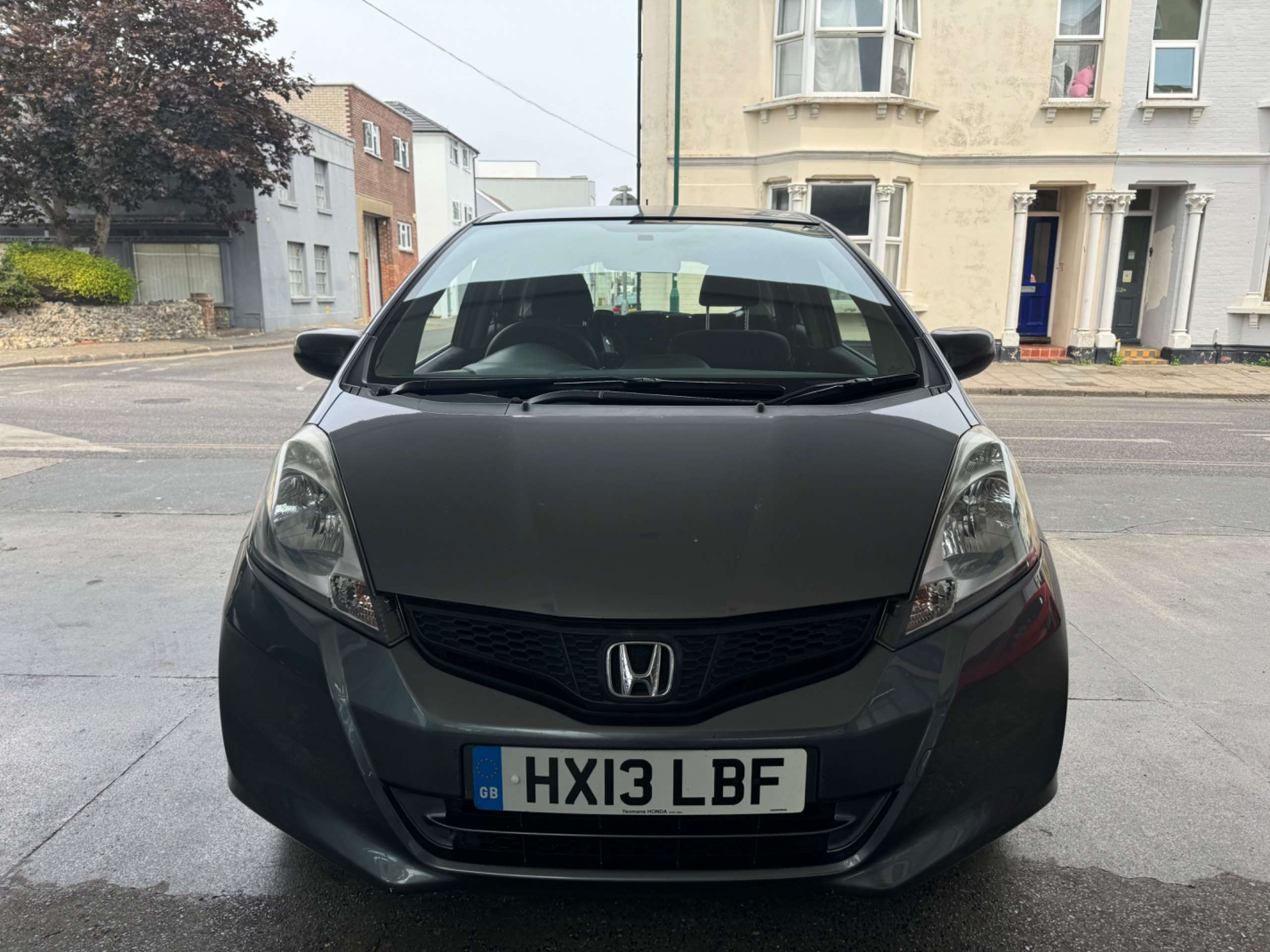 A 2013 HONDA JAZZ 1.4 i-VTEC ES Hatchback 5dr Petrol CVT Euro 5 (99 ps) A 2013 HONDA JAZZ 1.4 i-VTEC ES Hatchback 5dr Petrol CVT Euro 5 (99 ps)