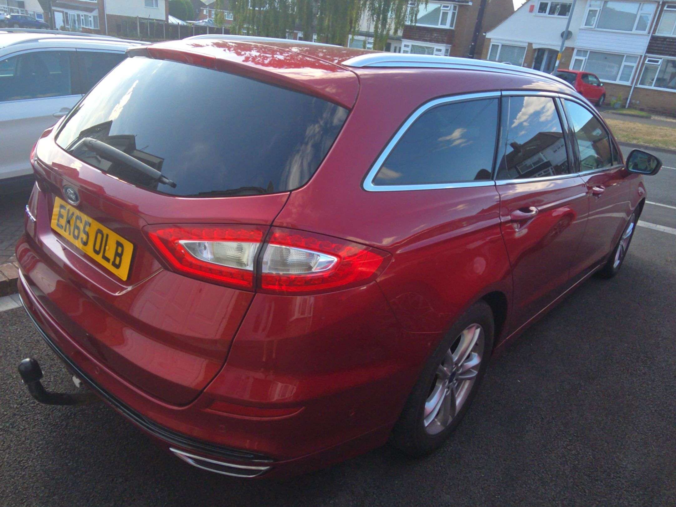 A 2015 FORD MONDEO 2.0 TDCi Titanium Estate 5dr Diesel Manual Euro 6 (s/s) (180 ps) A 2015 FORD MONDEO 2.0 TDCi Titanium Estate 5dr Diesel Manual Euro 6 (s/s) (180 ps)