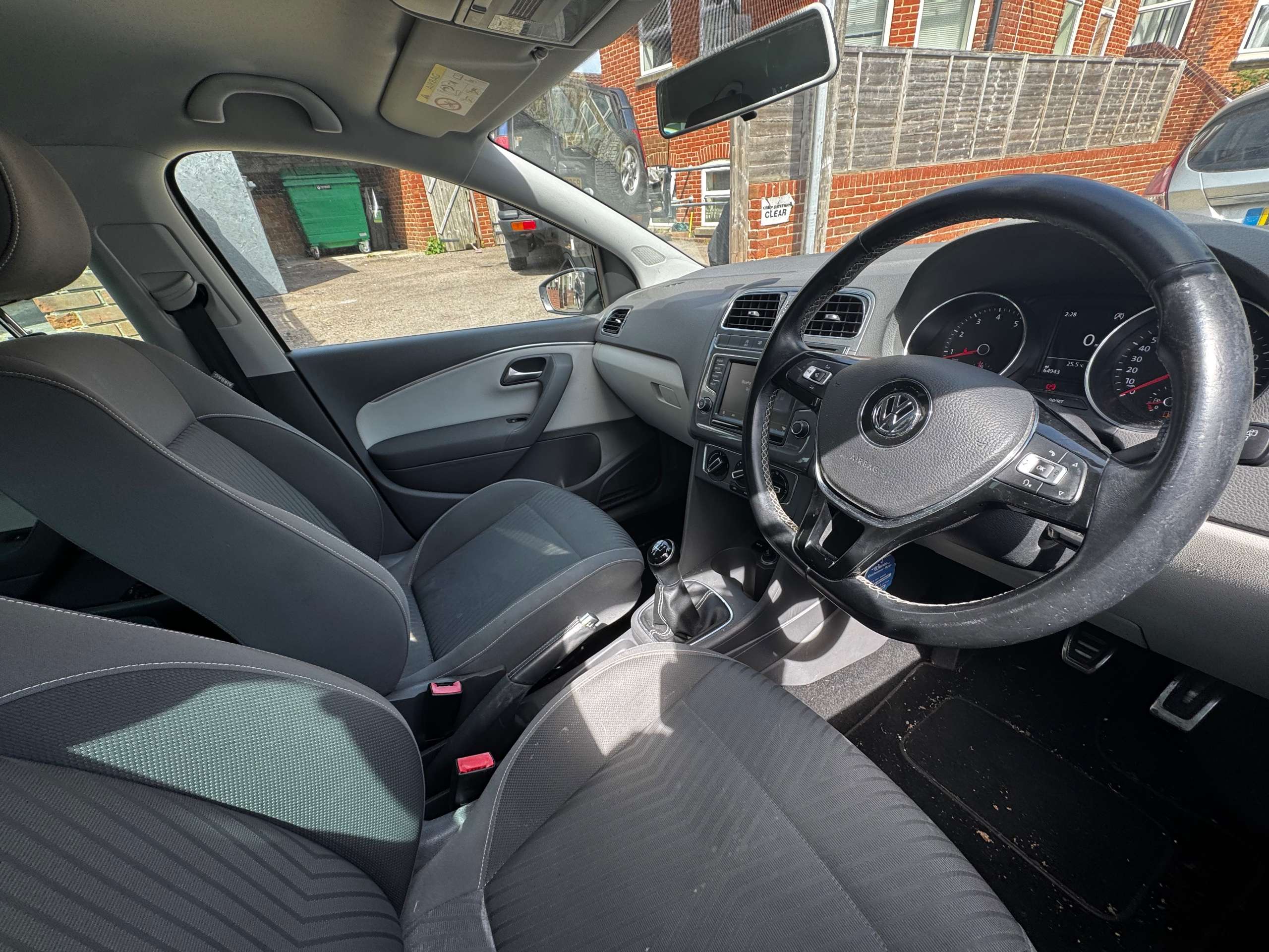 2015 VOLKSWAGEN POLO 2015 VOLKSWAGEN POLO