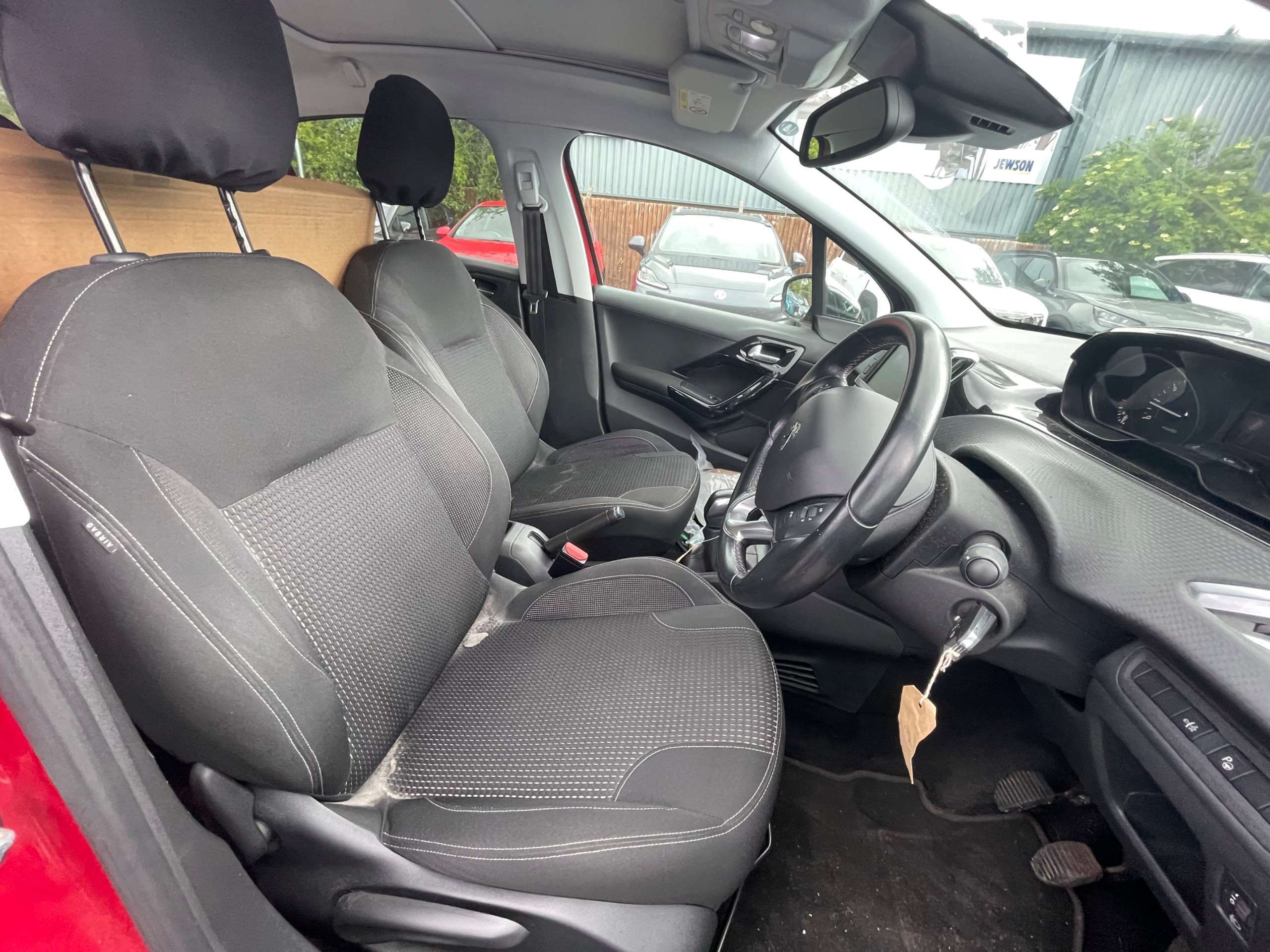 2019 PEUGEOT 208 2019 PEUGEOT 208