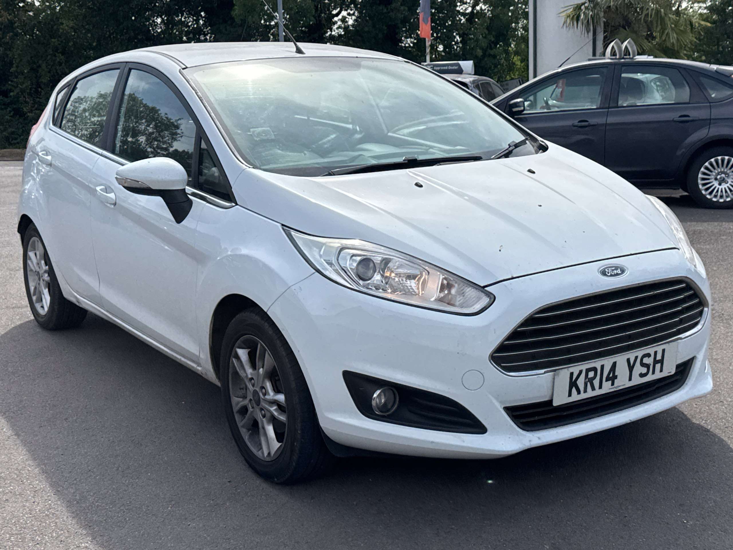 A 2014 FORD FIESTA 1.0T EcoBoost Zetec Hatchback 5dr Petrol Manual Euro 5 (s/s) (100 ps) A 2014 FORD FIESTA 1.0T EcoBoost Zetec Hatchback 5dr Petrol Manual Euro 5 (s/s) (100 ps)