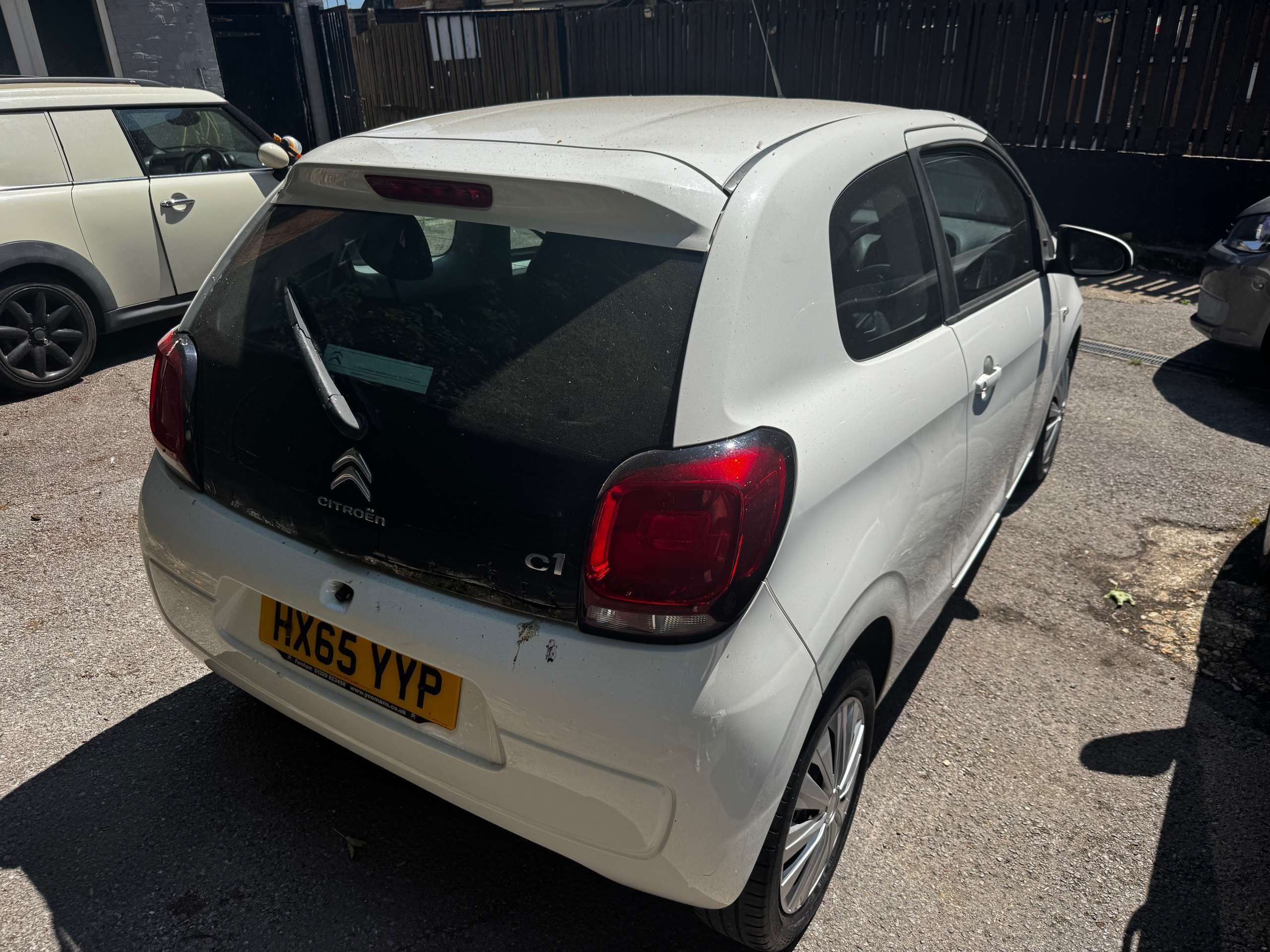 A 2015 PEUGEOT 208 1.0 PureTech Access (a/c) Hatchback 5dr Petrol Manual Euro 6 (68 ps) A 2015 PEUGEOT 208 1.0 PureTech Access (a/c) Hatchback 5dr Petrol Manual Euro 6 (68 ps)