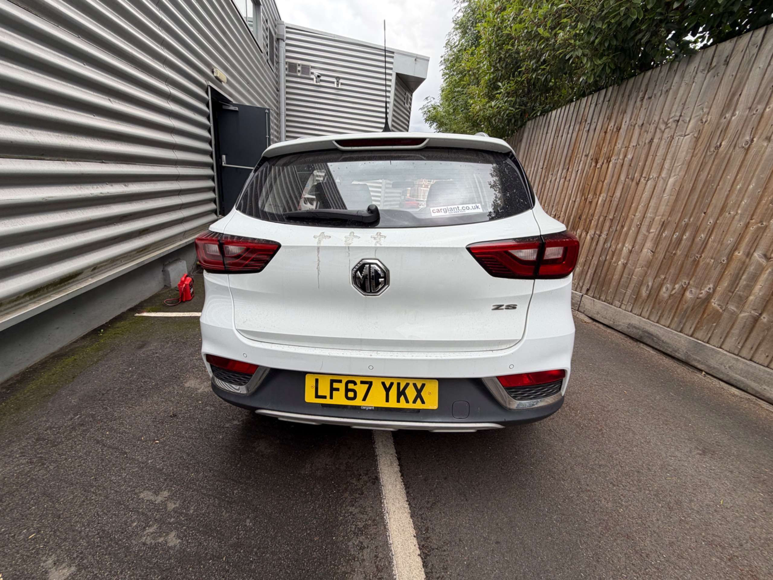 A 2018 MG ZS 1.0 T-GDI Exclusive SUV 5dr Petrol Auto Euro 6 (111 ps) A 2018 MG ZS 1.0 T-GDI Exclusive SUV 5dr Petrol Auto Euro 6 (111 ps)