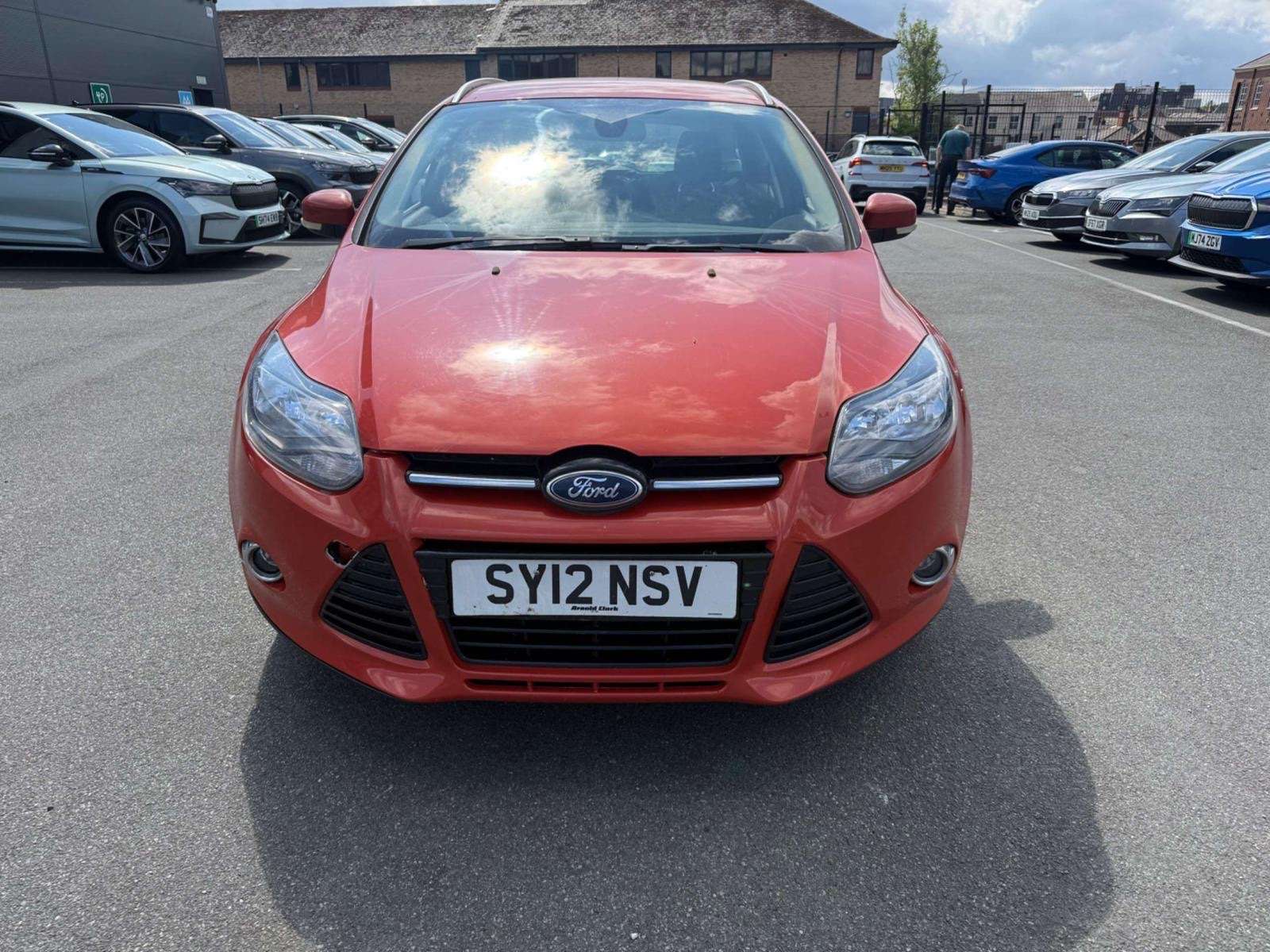 A 2012 FORD FOCUS 1.6 Titanium Estate 5dr Petrol Powershift Euro 5 (125 ps) A 2012 FORD FOCUS 1.6 Titanium Estate 5dr Petrol Powershift Euro 5 (125 ps)