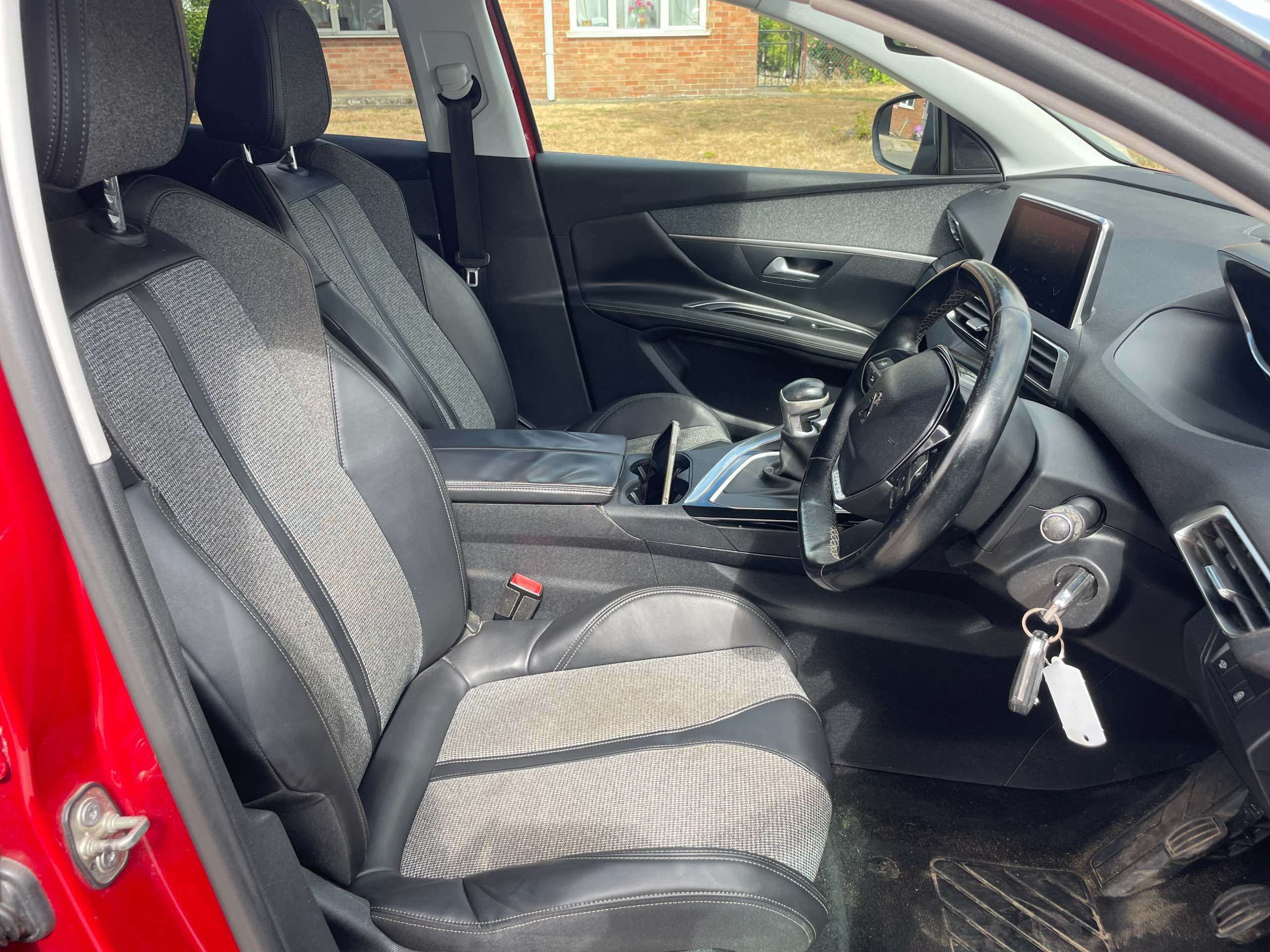 2018 PEUGEOT 3008 2018 PEUGEOT 3008