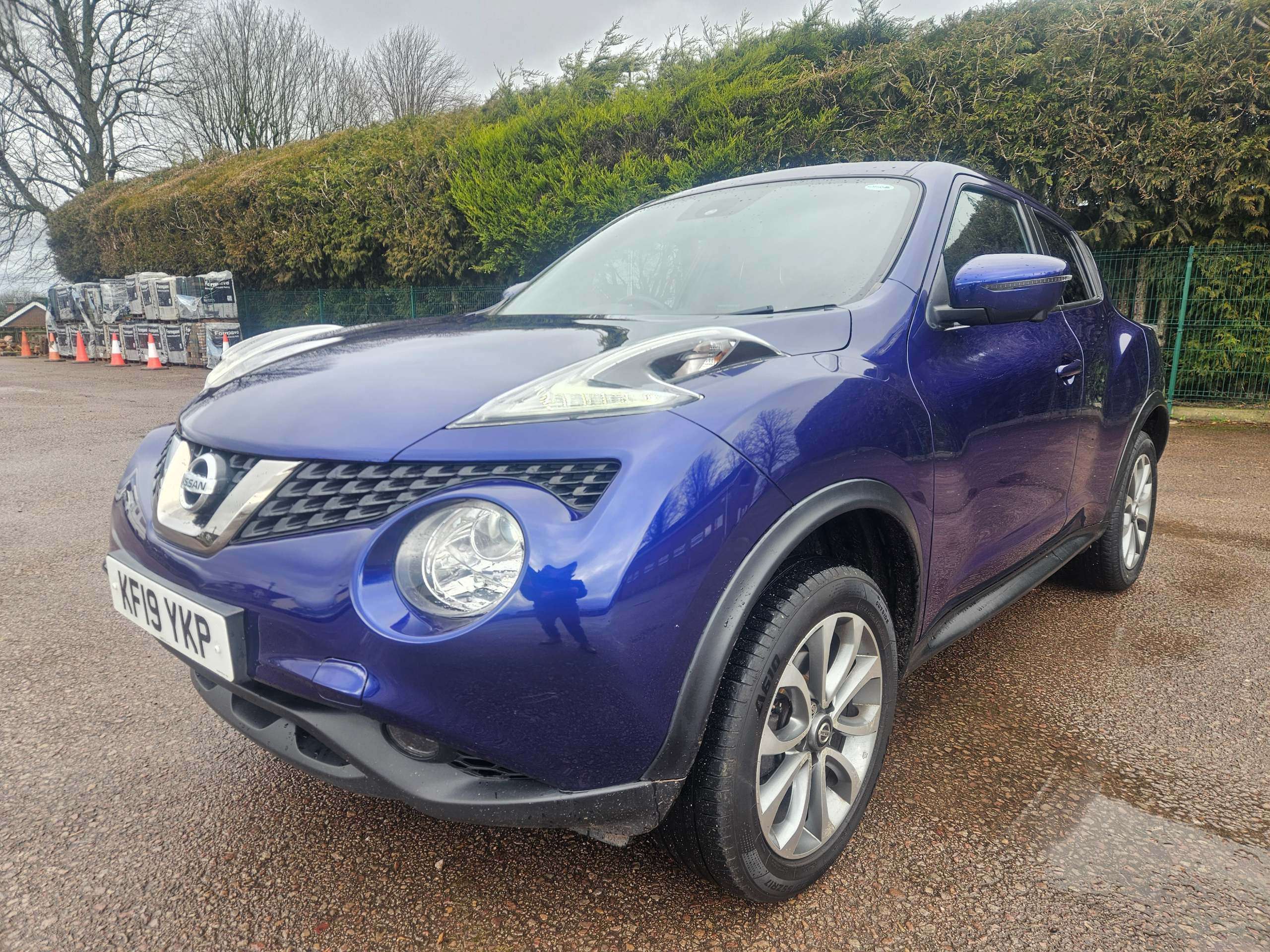 A 2019 NISSAN JUKE 1.6 Tekna SUV 5dr Petrol Manual Euro 6 (112 ps) A 2019 NISSAN JUKE 1.6 Tekna SUV 5dr Petrol Manual Euro 6 (112 ps)
