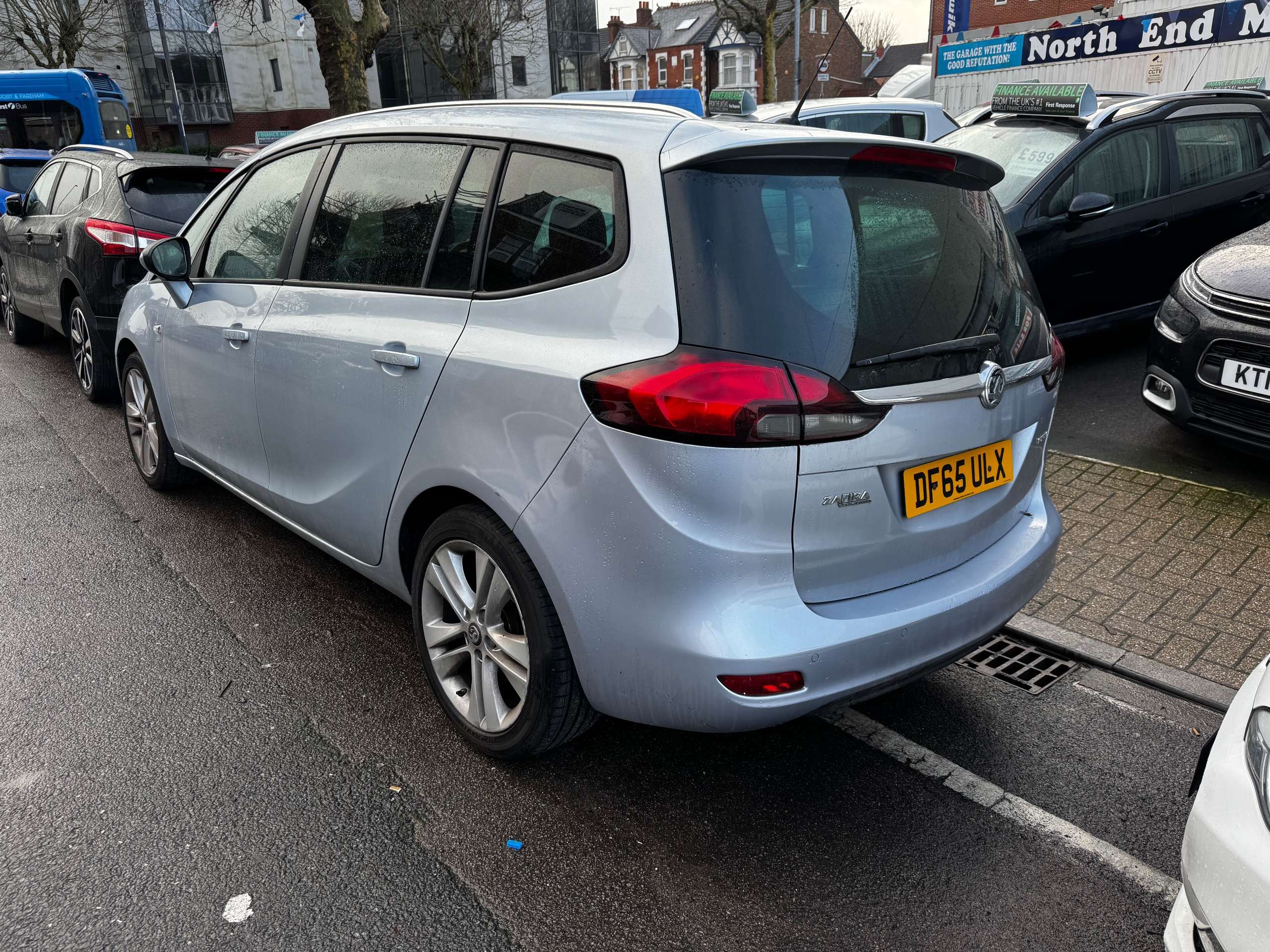 A 2015 VAUXHALL ZAFIRA TOURER 1.4i Turbo SRi MPV 5dr Petrol Manual Euro 6 (140 ps) A 2015 VAUXHALL ZAFIRA TOURER 1.4i Turbo SRi MPV 5dr Petrol Manual Euro 6 (140 ps)