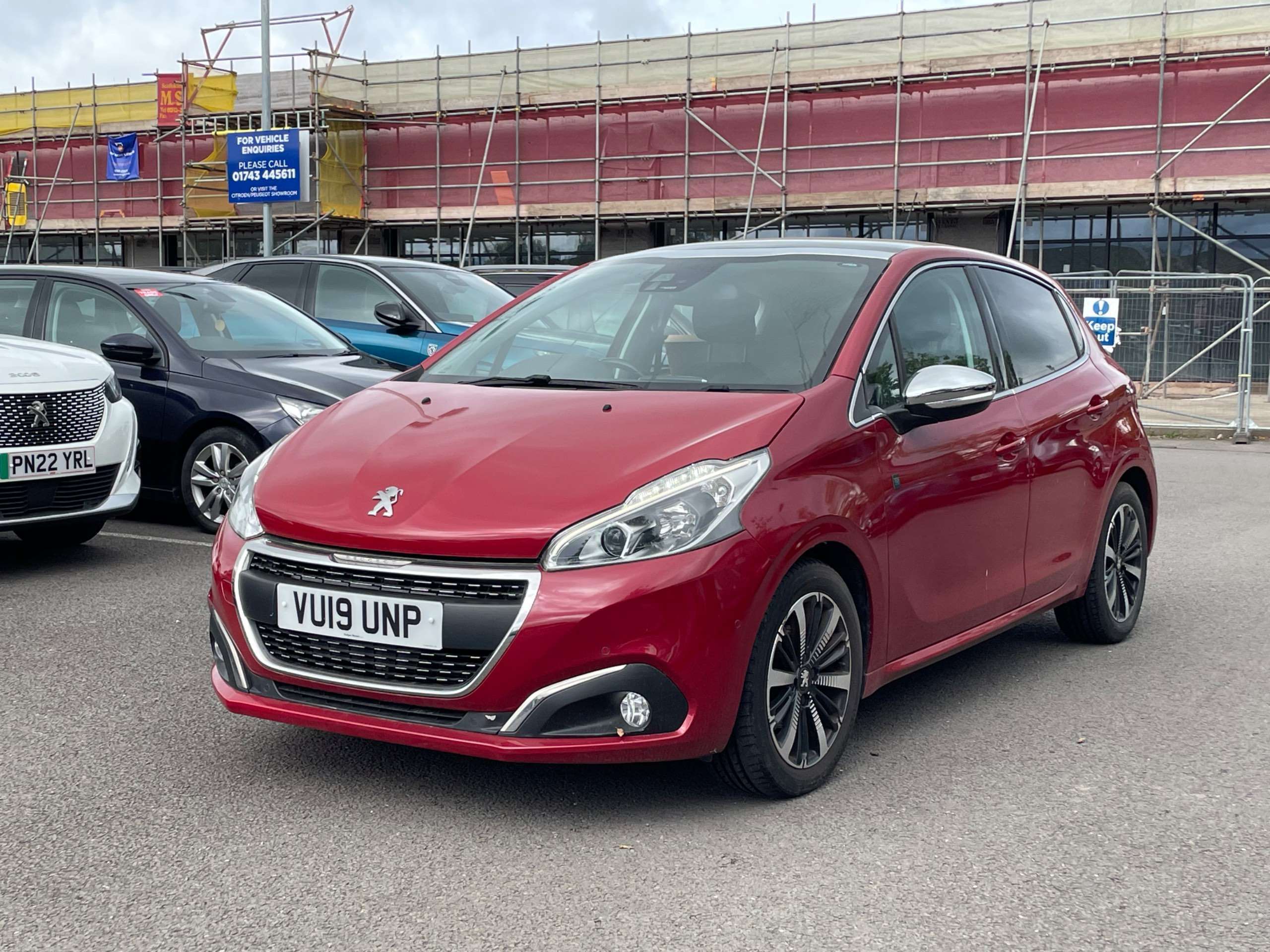 A 2019 PEUGEOT 208 1.2 PureTech Tech Edition Hatchback 5dr Petrol Manual Euro 6 (s/s) (82 ps) A 2019 PEUGEOT 208 1.2 PureTech Tech Edition Hatchback 5dr Petrol Manual Euro 6 (s/s) (82 ps)