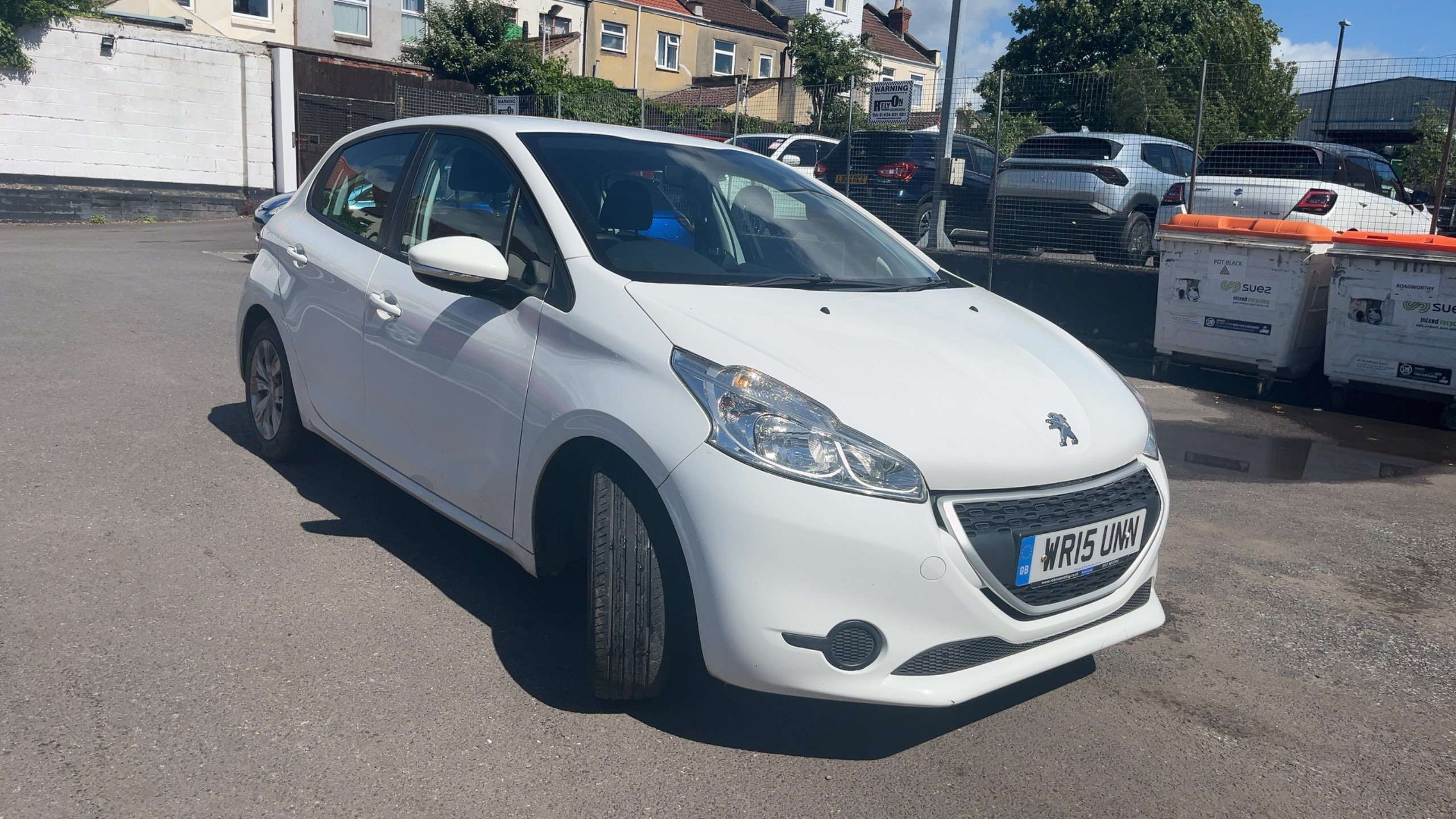 A 2015 PEUGEOT 208 1.2 VTi PureTech Access+ Hatchback 5dr Petrol Manual Euro 6 (82 ps) A 2015 PEUGEOT 208 1.2 VTi PureTech Access+ Hatchback 5dr Petrol Manual Euro 6 (82 ps)
