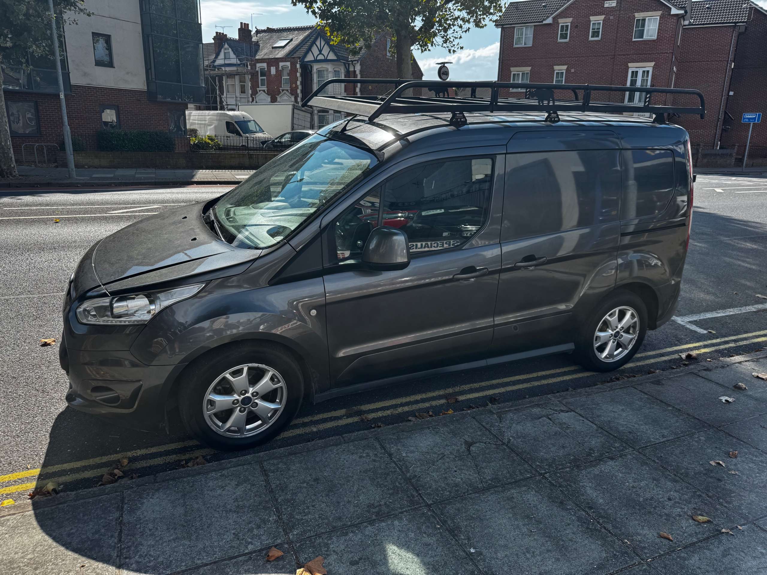 A 2018 FORD TRANSIT CONNECT 1.5 TDCi 200 Limited Panel Van 5dr Diesel Manual L1 H1 (119 g/km, 118 bhp) A 2018 FORD TRANSIT CONNECT 1.5 TDCi 200 Limited Panel Van 5dr Diesel Manual L1 H1 (119 g/km, 118 bhp)