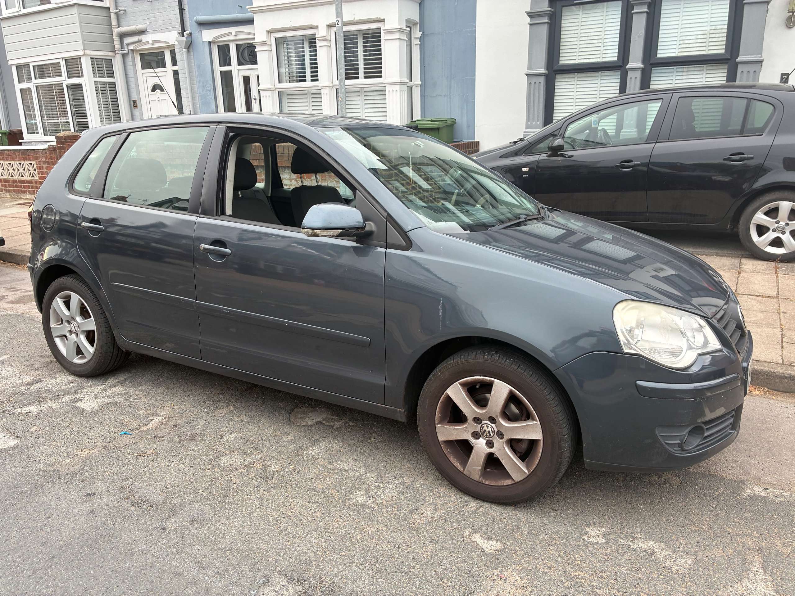 A 2008 VOLKSWAGEN POLO 1.2 Match Hatchback 5dr Petrol Manual (138 g/km, 70 bhp) A 2008 VOLKSWAGEN POLO 1.2 Match Hatchback 5dr Petrol Manual (138 g/km, 70 bhp)