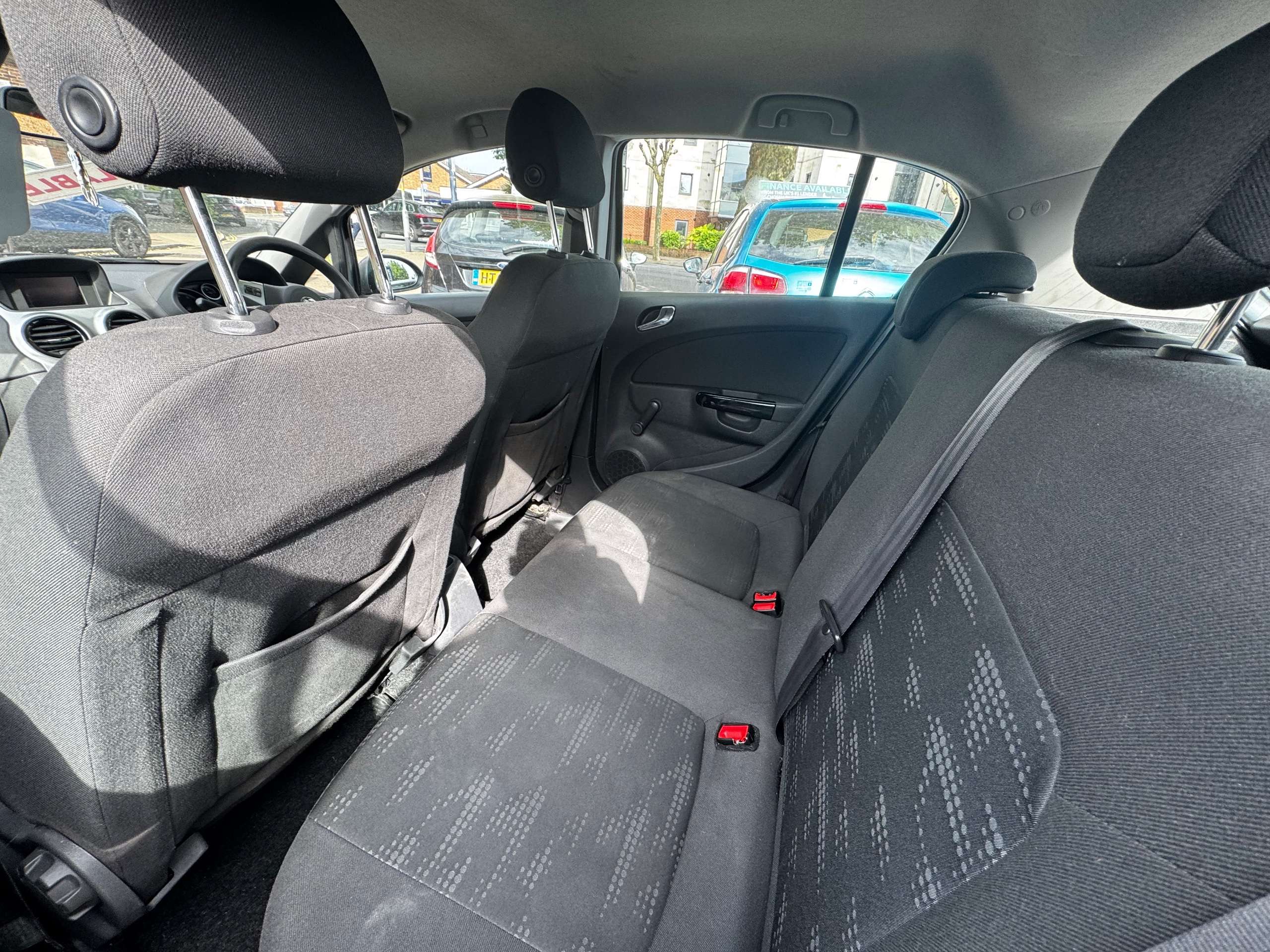 A 2014 VAUXHALL CORSA 1.2 16V Design Hatchback 5dr Petrol Manual Euro 5 (A/C) (85 ps) A 2014 VAUXHALL CORSA 1.2 16V Design Hatchback 5dr Petrol Manual Euro 5 (A/C) (85 ps)