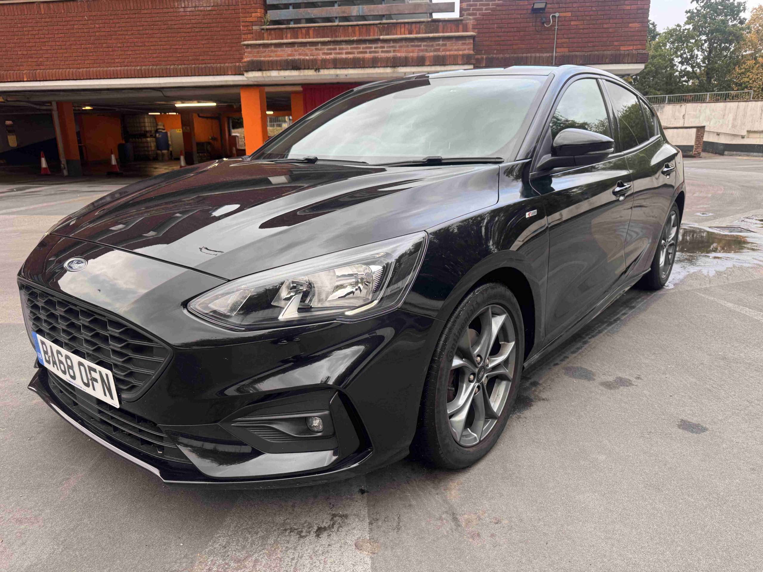 A 2019 FORD FOCUS 1.0T EcoBoost ST-Line Hatchback 5dr Petrol Manual Euro 6 (s/s) (125 ps) A 2019 FORD FOCUS 1.0T EcoBoost ST-Line Hatchback 5dr Petrol Manual Euro 6 (s/s) (125 ps)