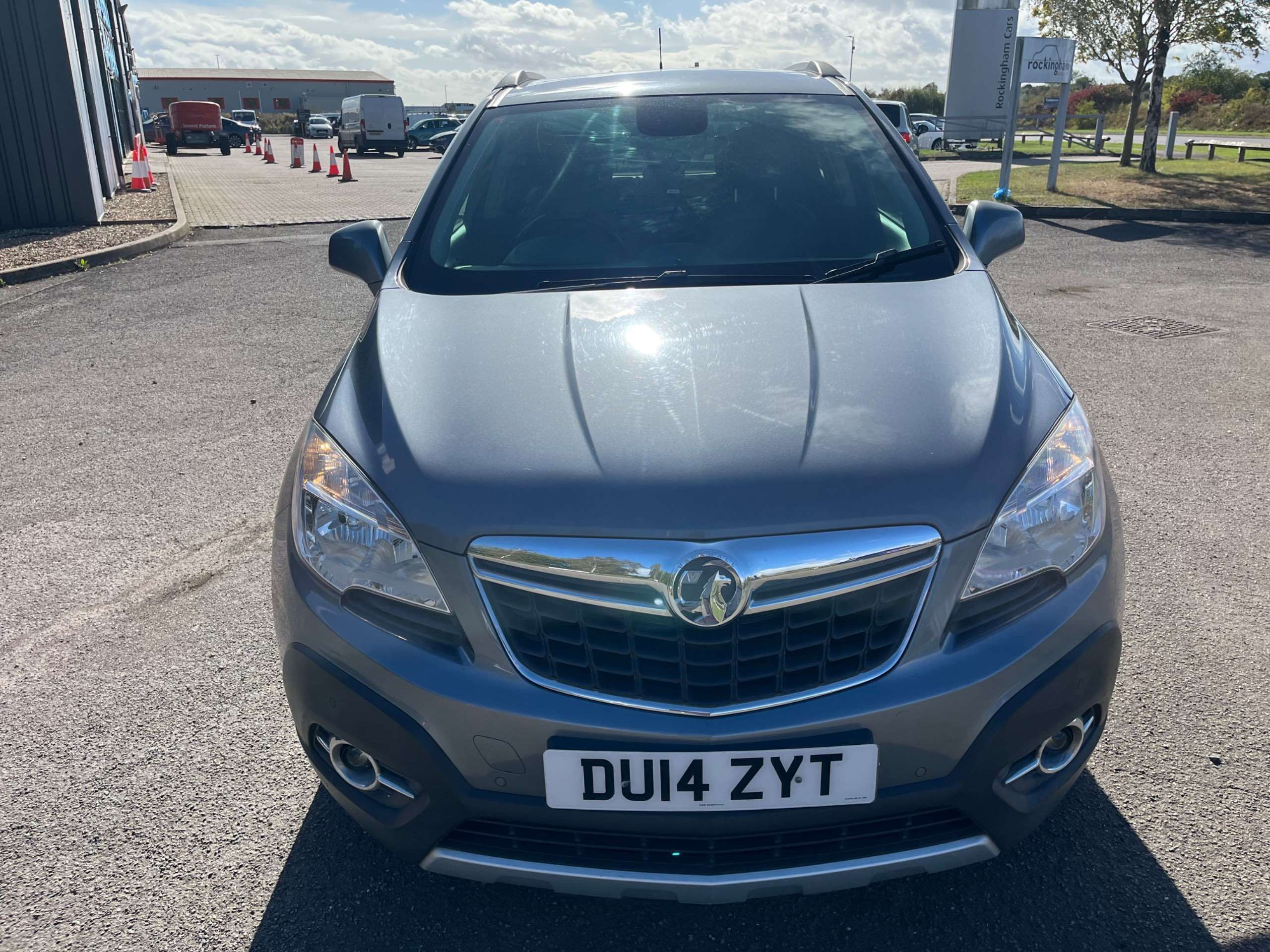 A 2014 VAUXHALL MOKKA 1.7 CDTi SE SUV 5dr Diesel Manual 4WD Euro 5 (s/s) (130 ps) A 2014 VAUXHALL MOKKA 1.7 CDTi SE SUV 5dr Diesel Manual 4WD Euro 5 (s/s) (130 ps)