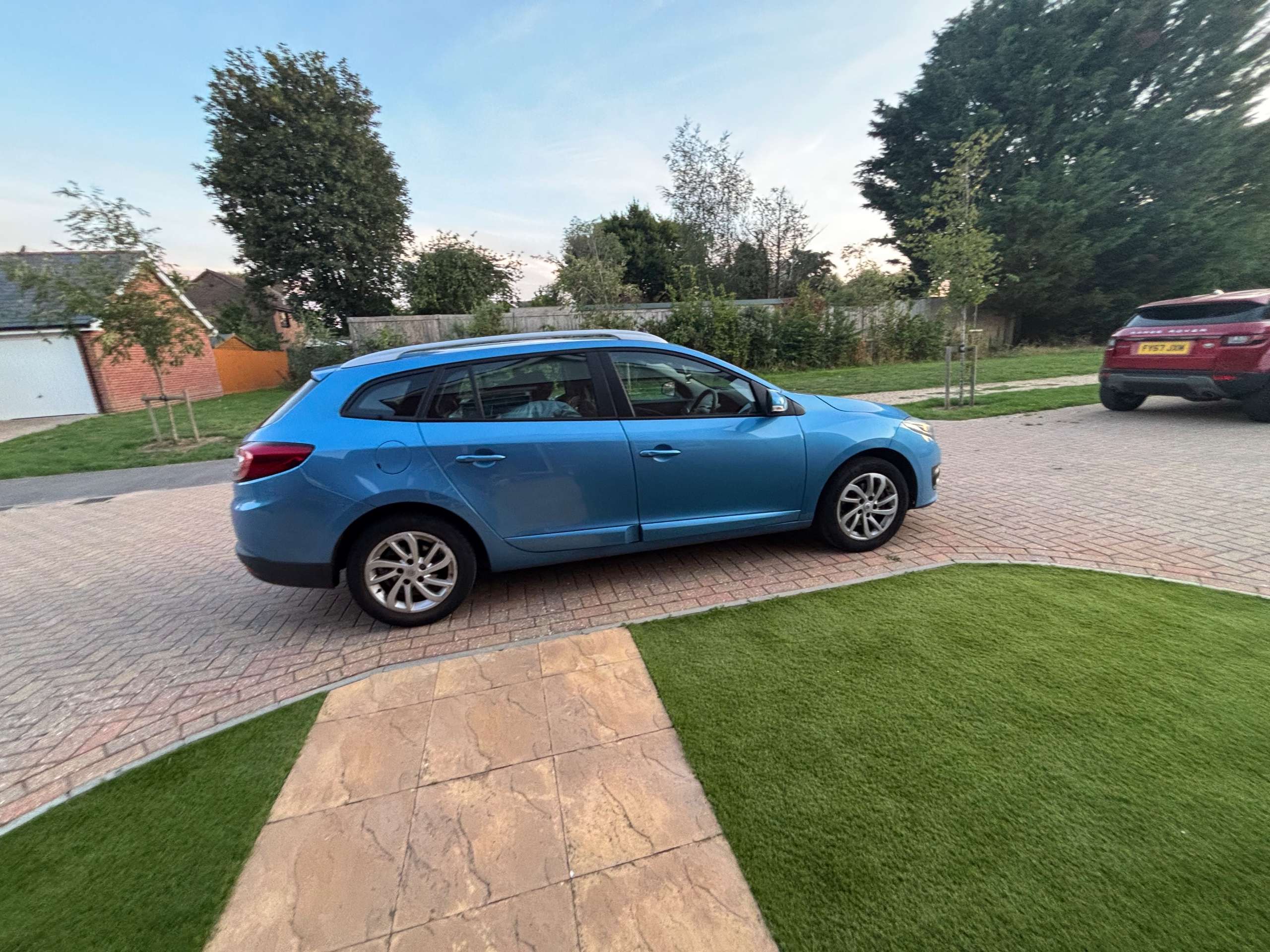 2014 RENAULT MEGANE 2014 RENAULT MEGANE