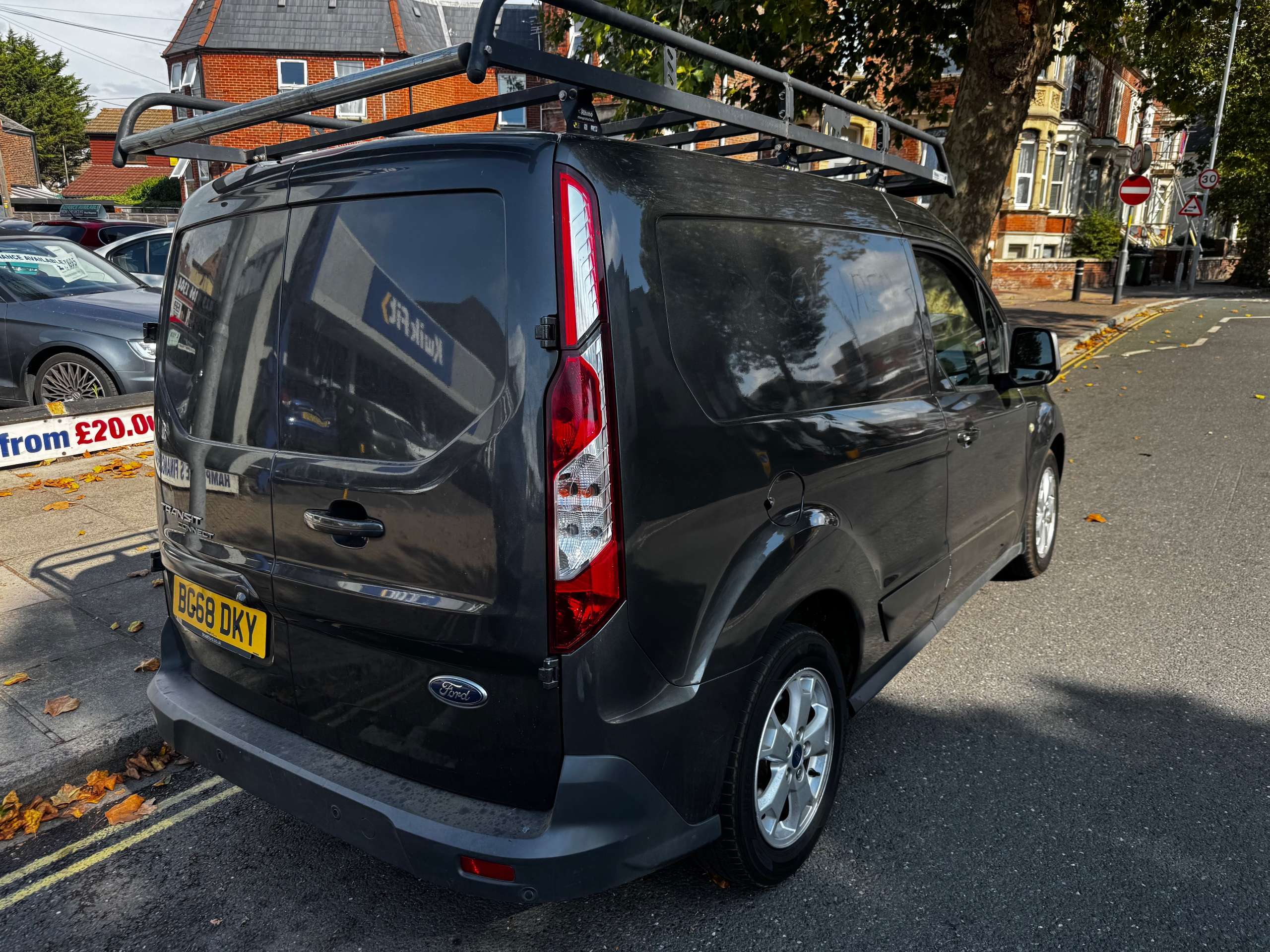 A 2018 FORD TRANSIT CONNECT 1.5 TDCi 200 Limited Panel Van 5dr Diesel Manual L1 H1 (119 g/km, 118 bhp) A 2018 FORD TRANSIT CONNECT 1.5 TDCi 200 Limited Panel Van 5dr Diesel Manual L1 H1 (119 g/km, 118 bhp)