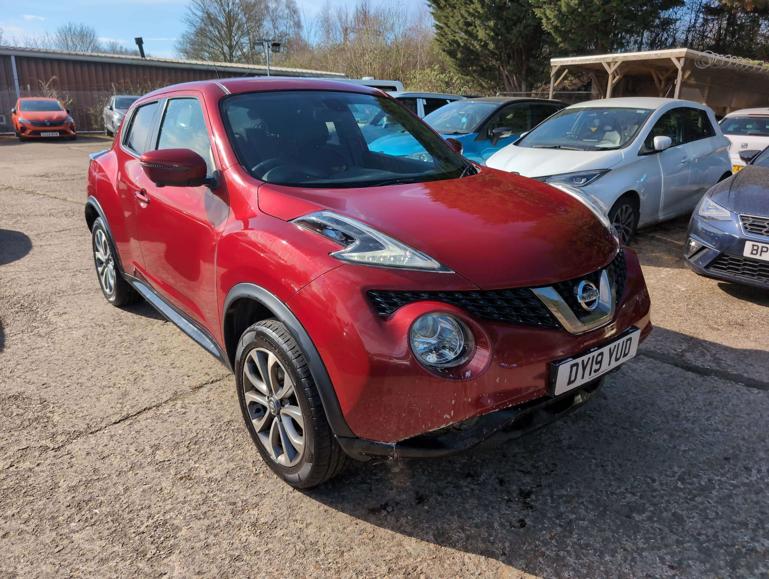 A 2019 NISSAN JUKE 1.6 Tekna SUV 5dr Petrol Manual Euro 6 (112 ps) A 2019 NISSAN JUKE 1.6 Tekna SUV 5dr Petrol Manual Euro 6 (112 ps)